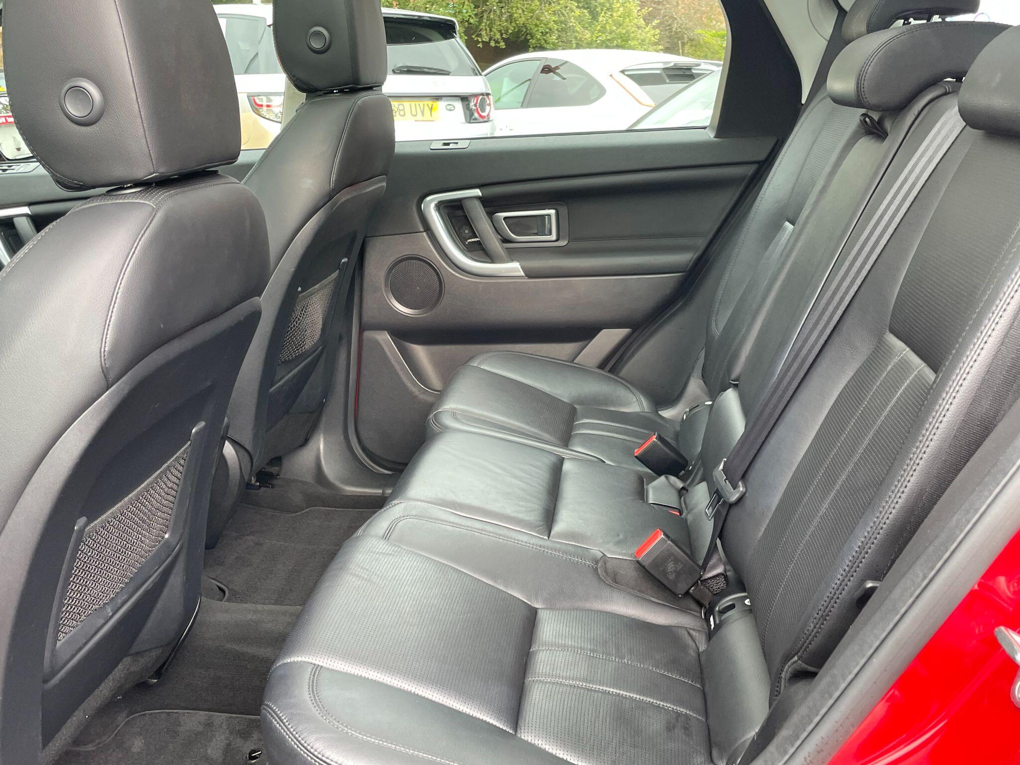Land Rover Discovery Sport view 22
