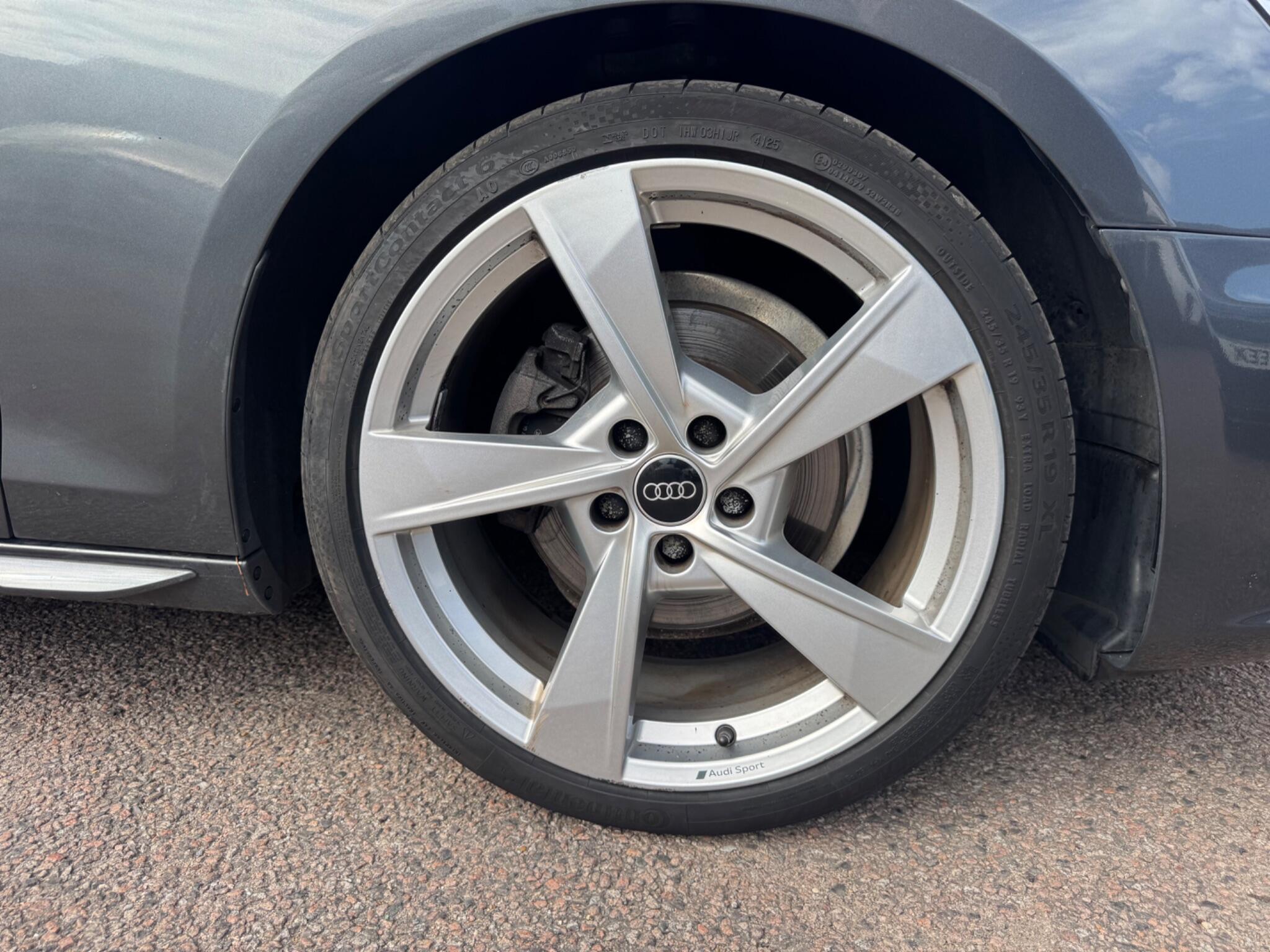 Audi A4 view 29