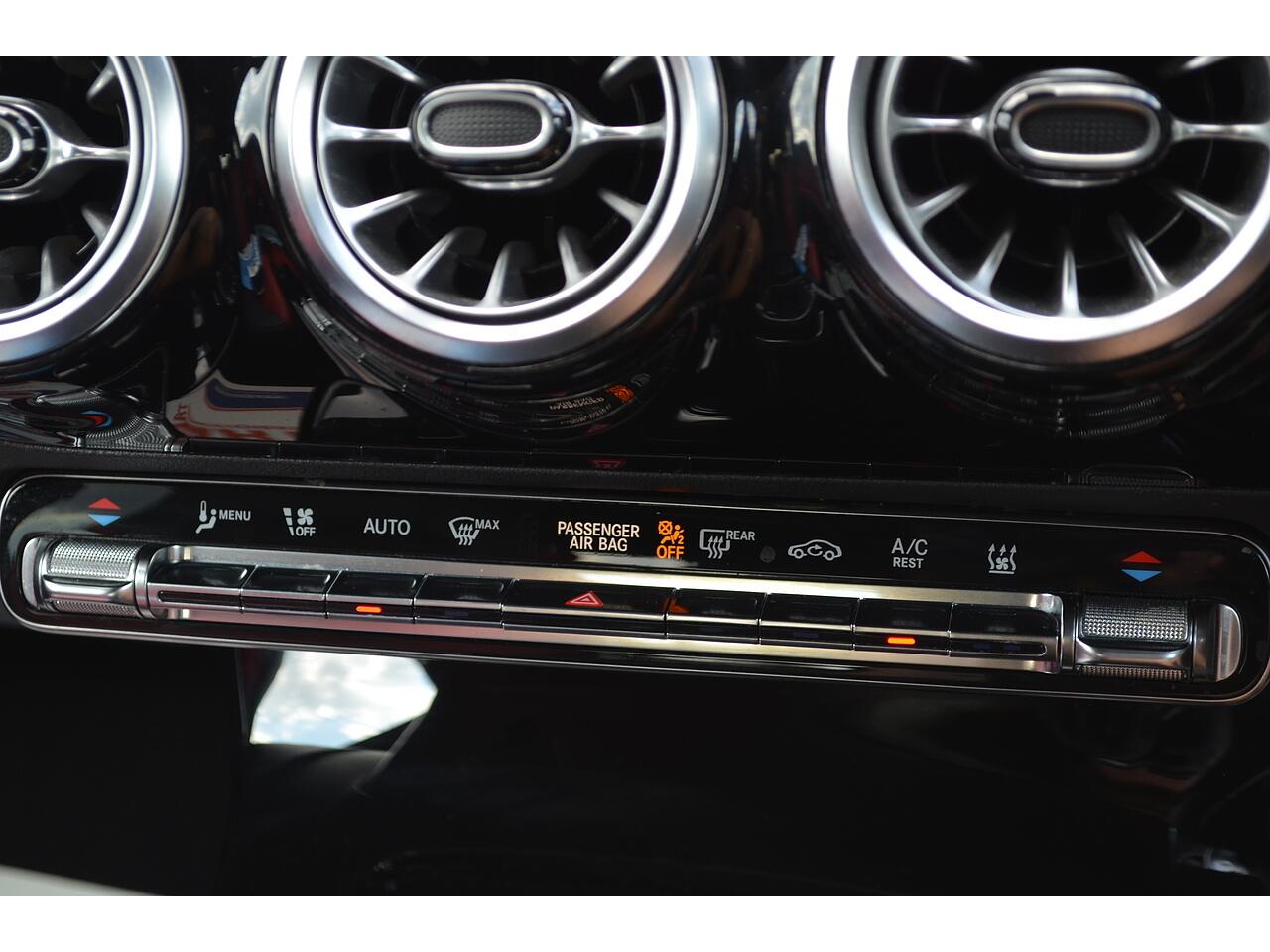 Mercedes-Benz Cla view 34