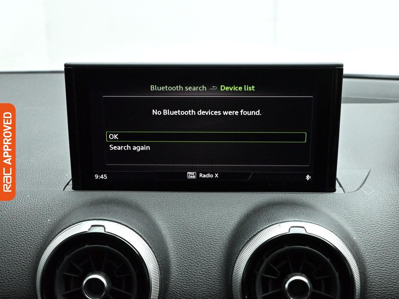 Audi Q2 view 14