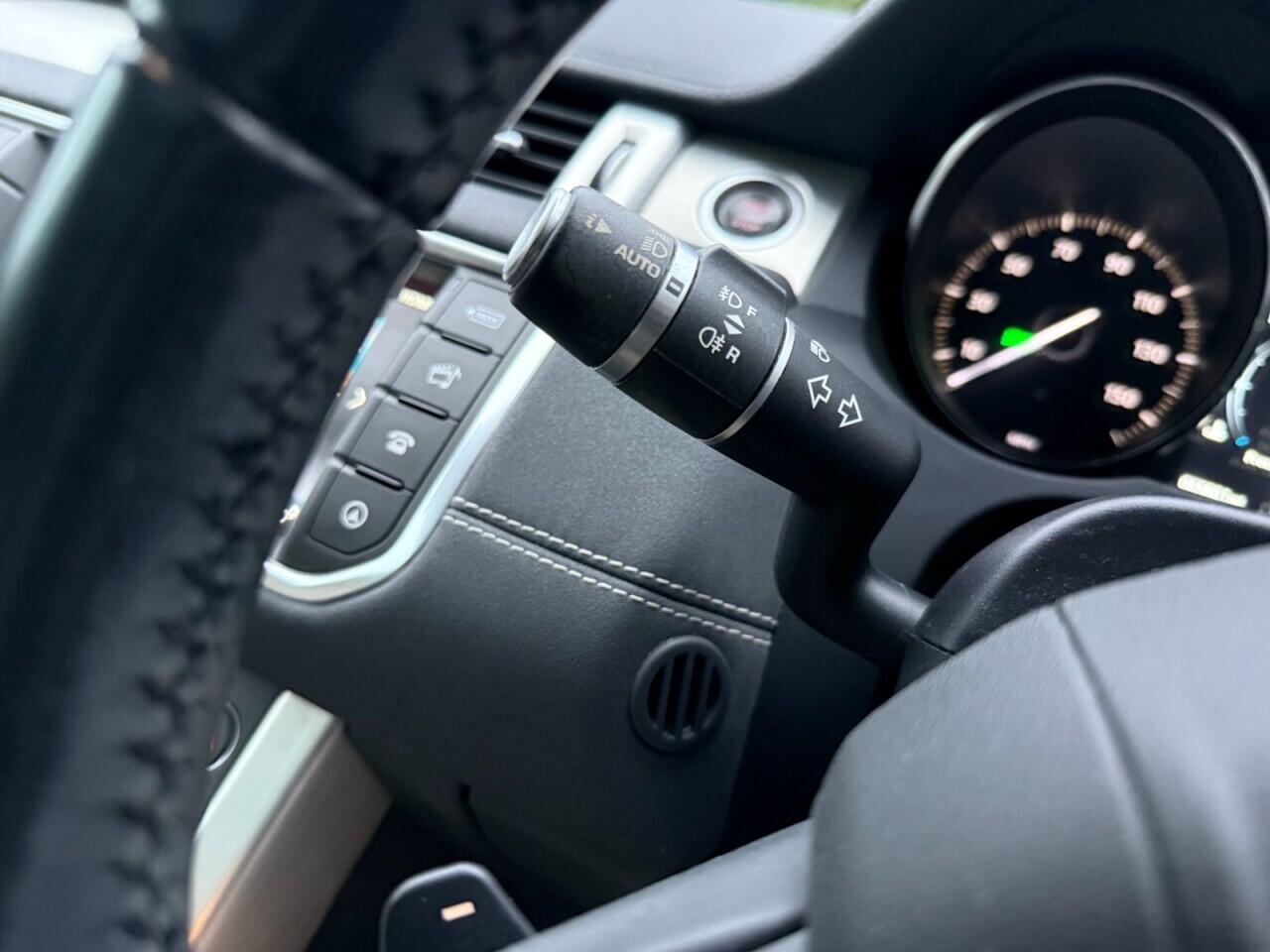 Land Rover Range Rover Evoque view 19