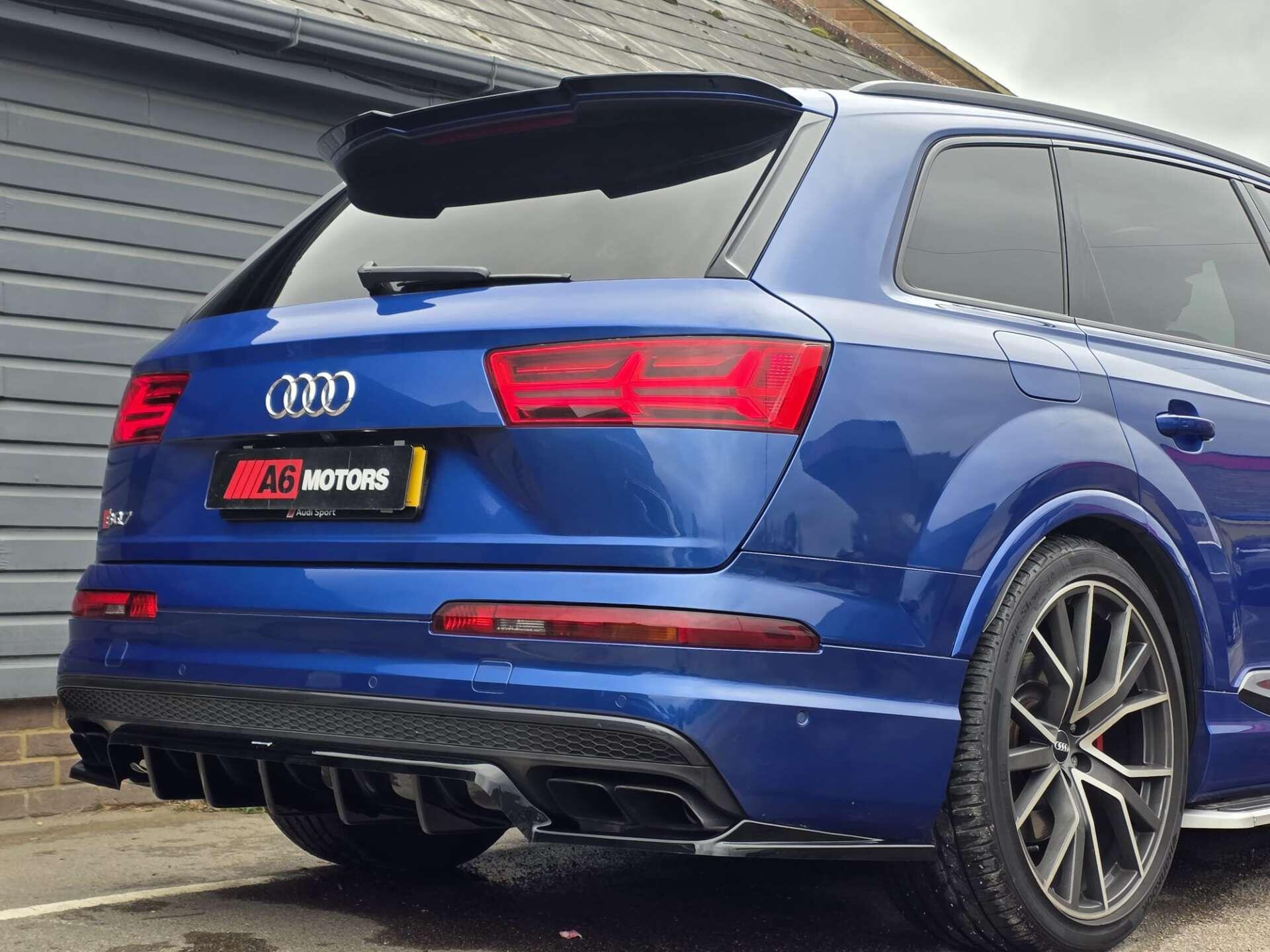 Audi SQ7 view 20