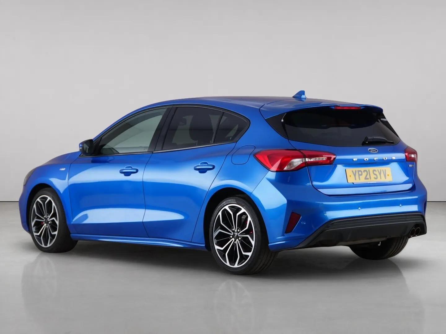 Ford Focus view 6