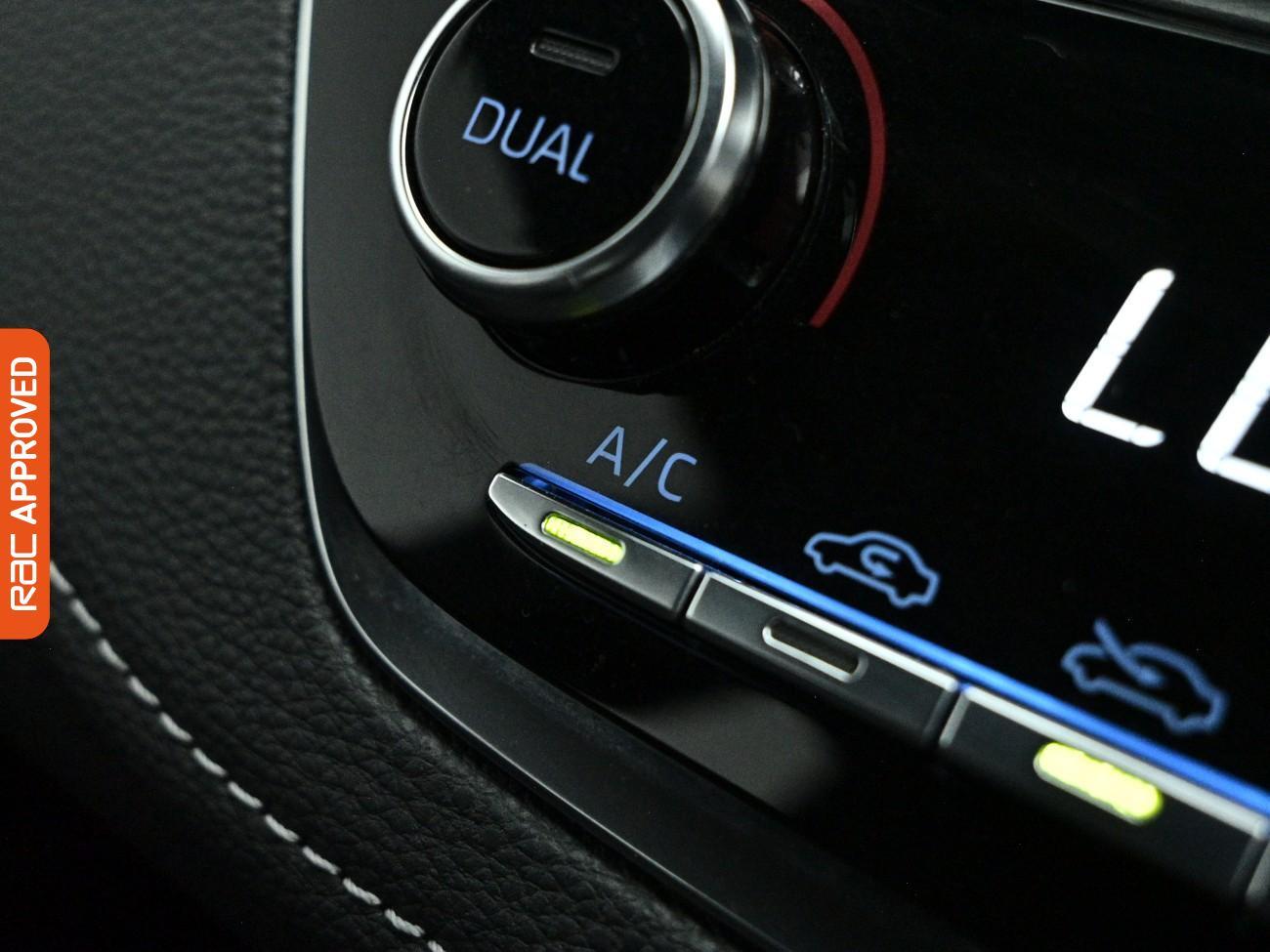 Toyota Corolla view 18