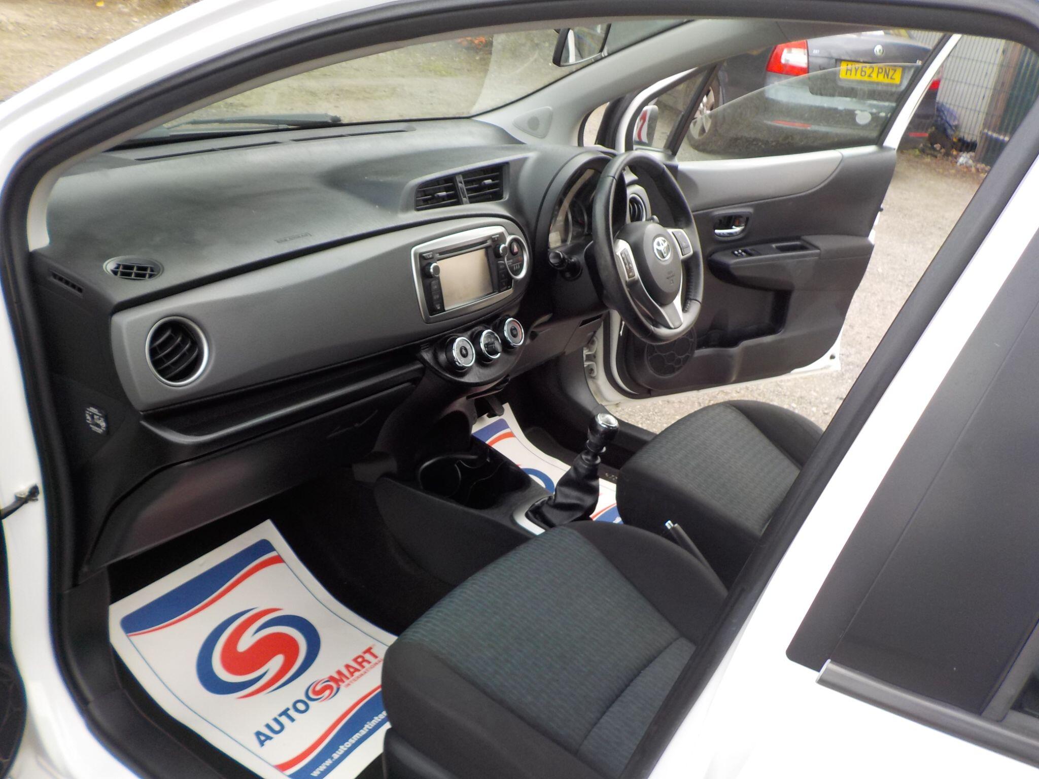 Toyota Yaris 1.33 Dual VVT-i TR Euro 5 5dr