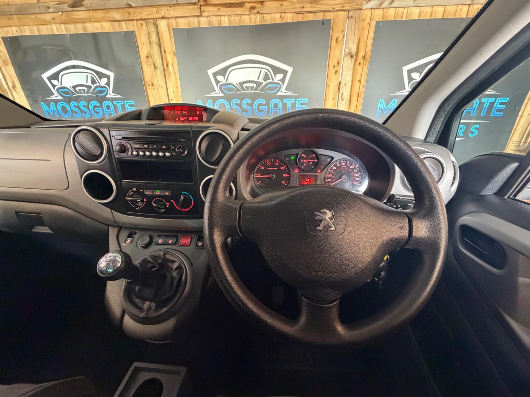 Peugeot Partner Tepee view 15