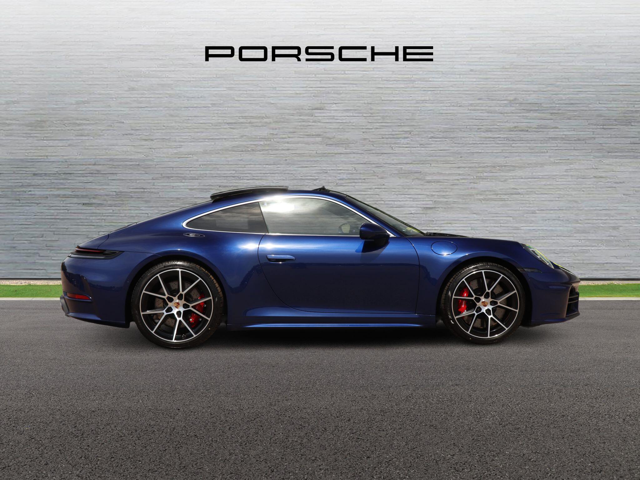 Porsche 911 view 2