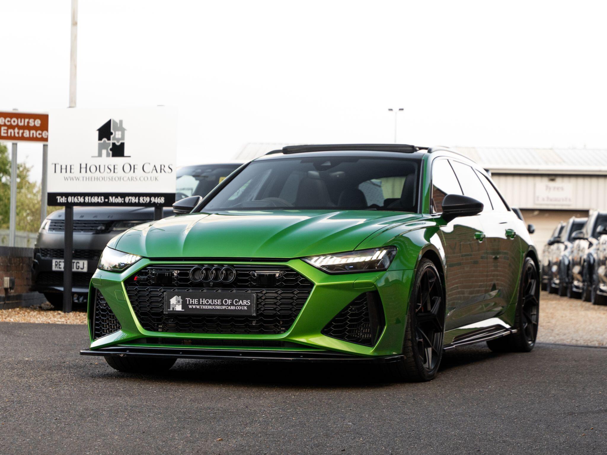 Audi RS6 Avant view 9