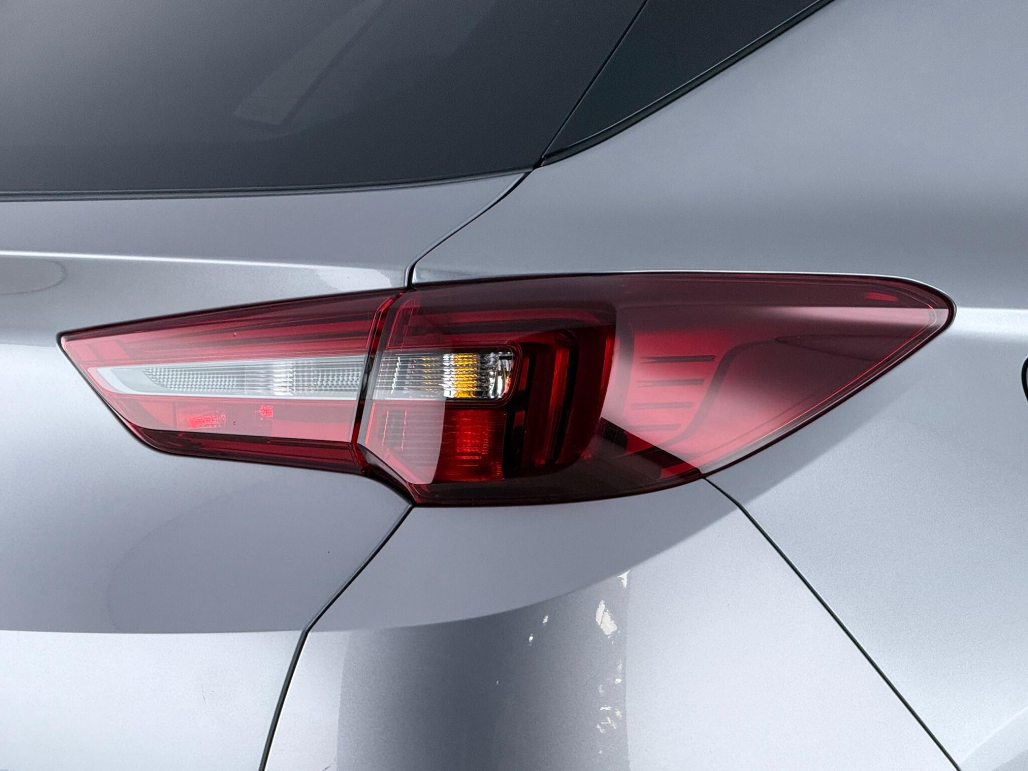 Vauxhall Grandland view 11