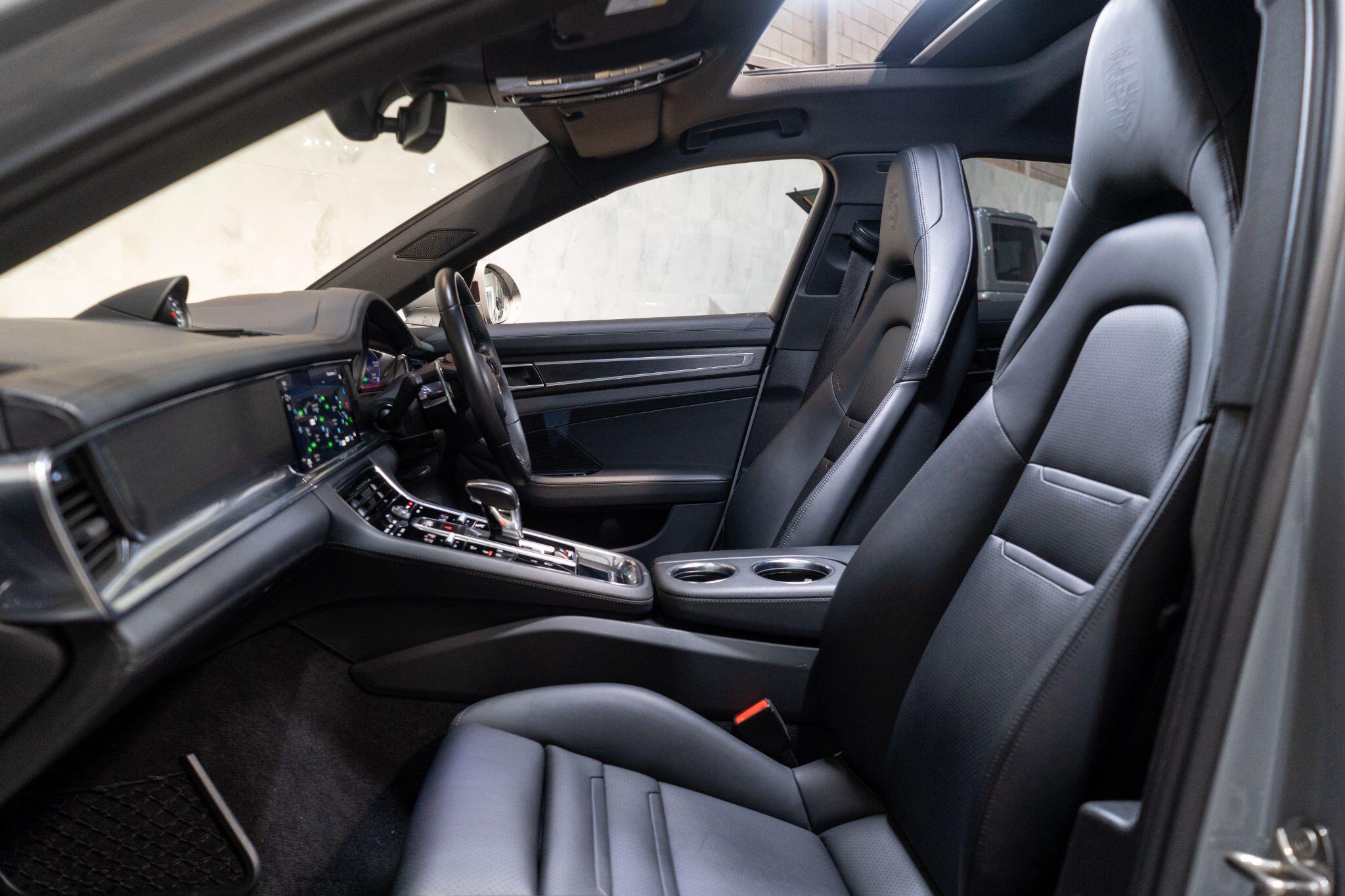 Porsche Panamera view 15