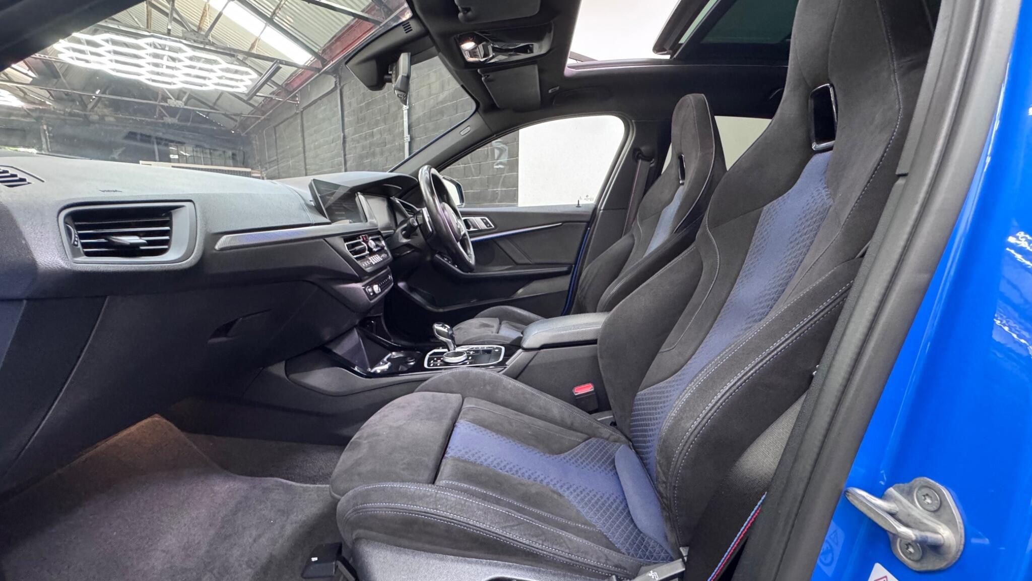 BMW 1 Series view 13
