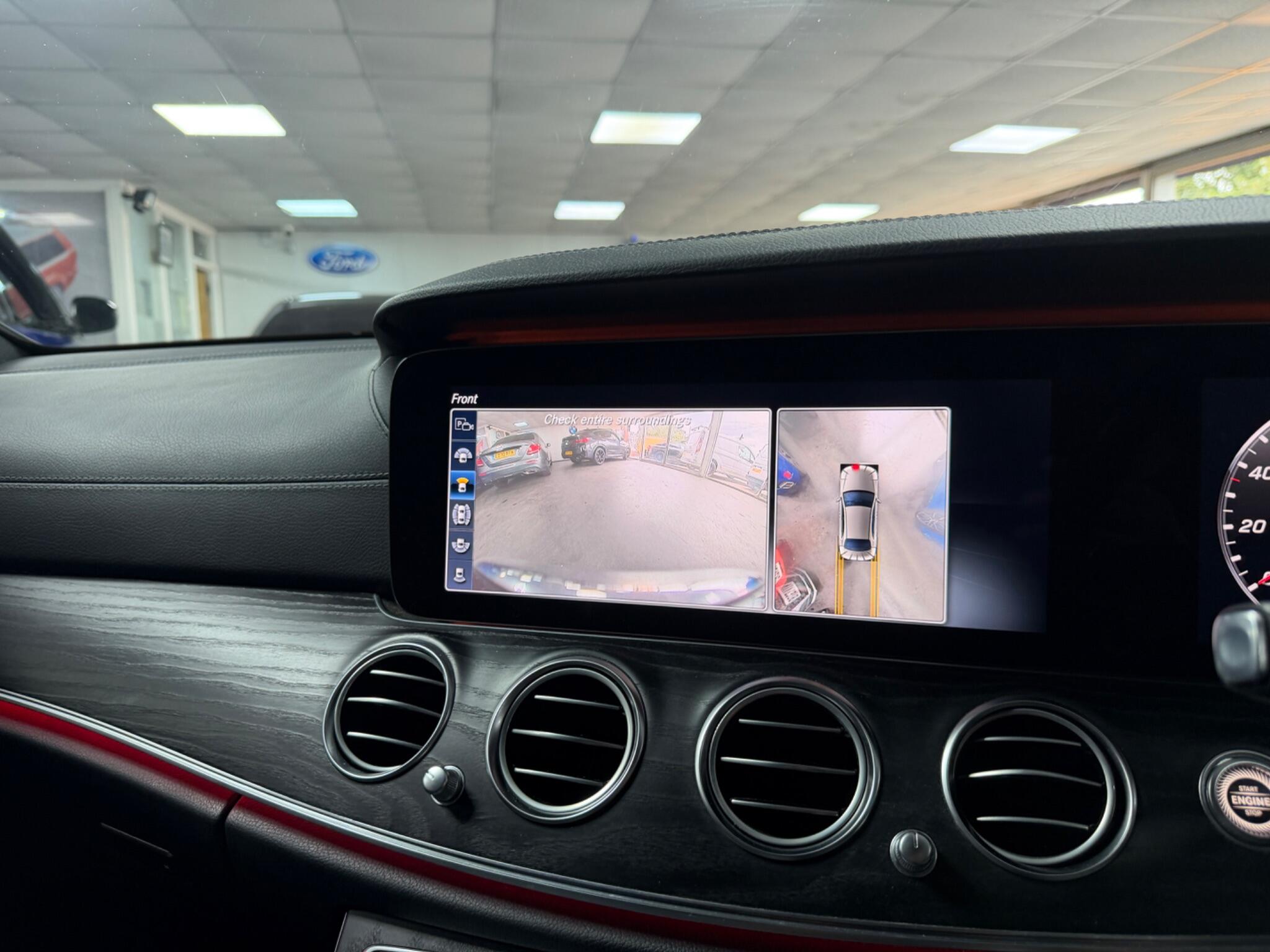 Mercedes-Benz E Class view 56