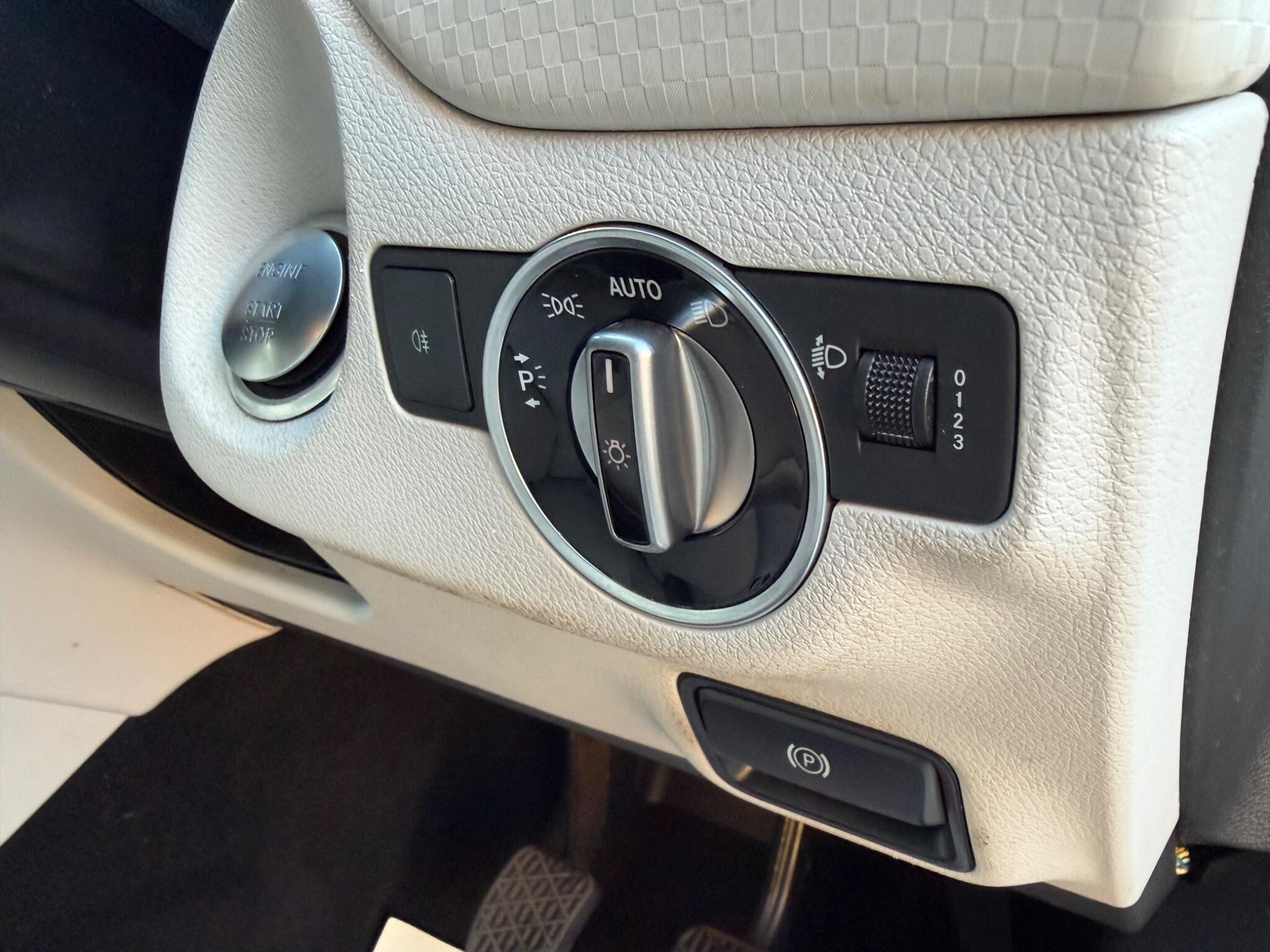 Mercedes-Benz A-Class view 21