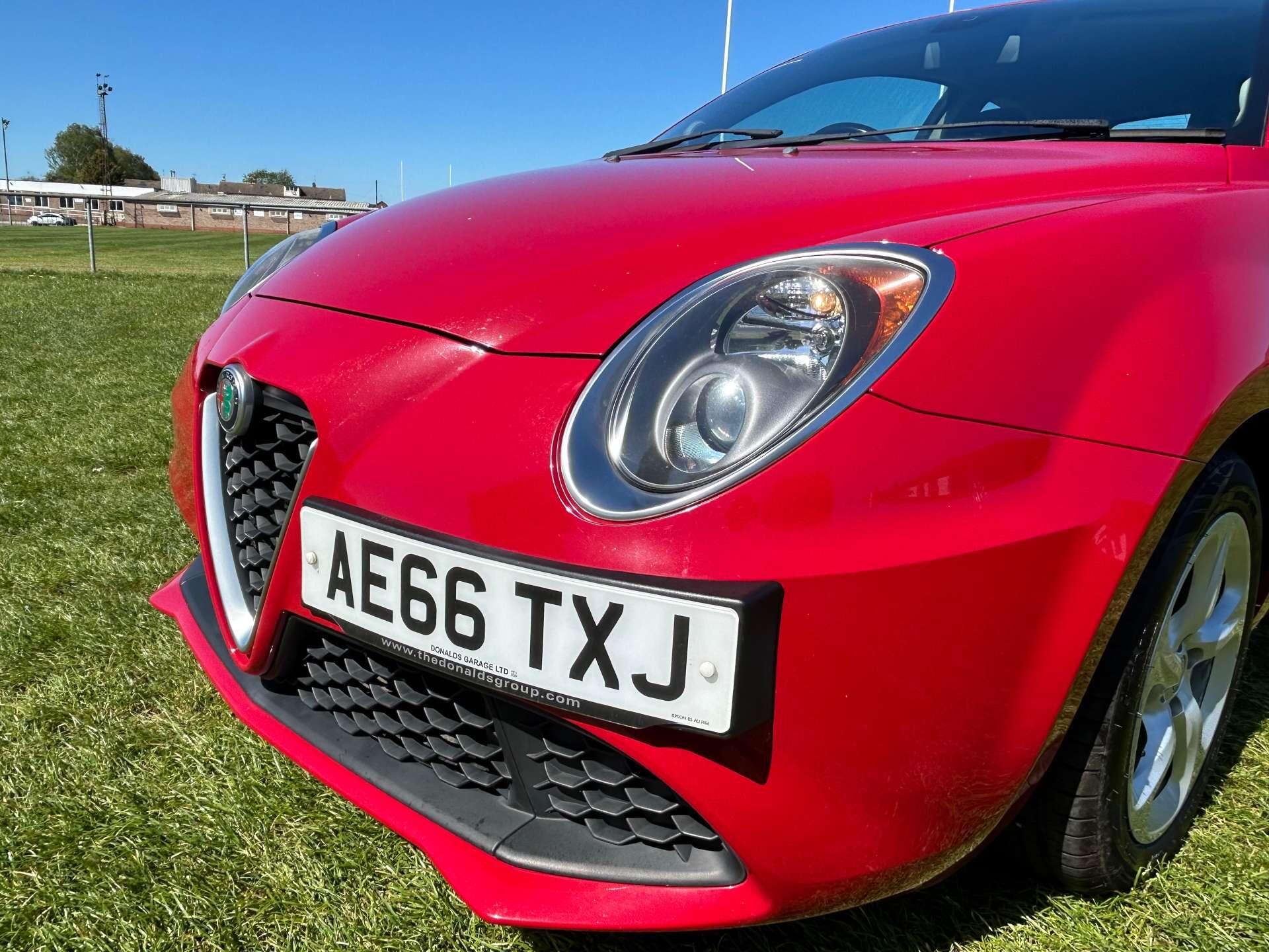 Alfa Romeo Mito view 11