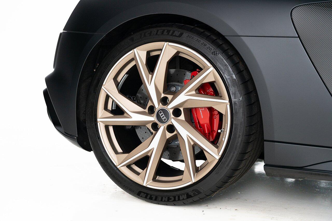 Audi R8 view 29