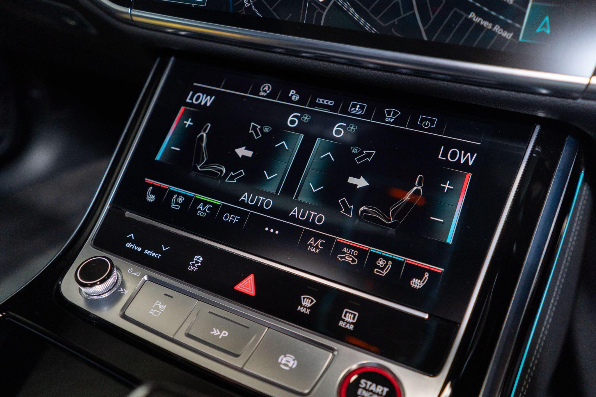 Audi S8 view 30
