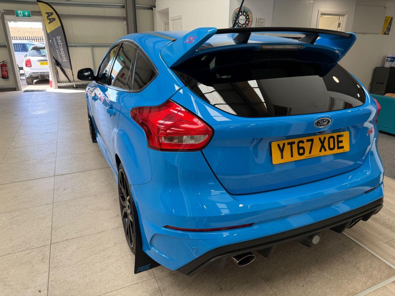 Ford Focus view 11