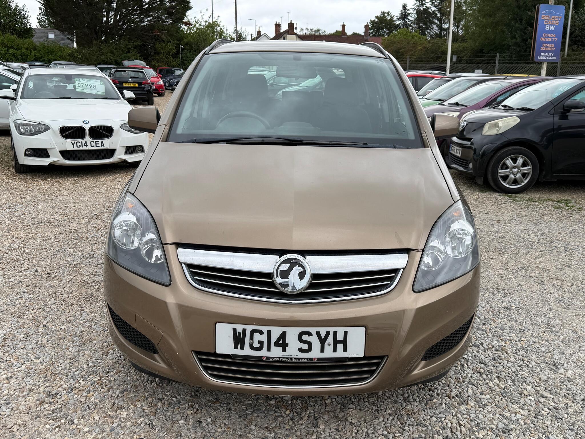 Vauxhall Zafira view 4