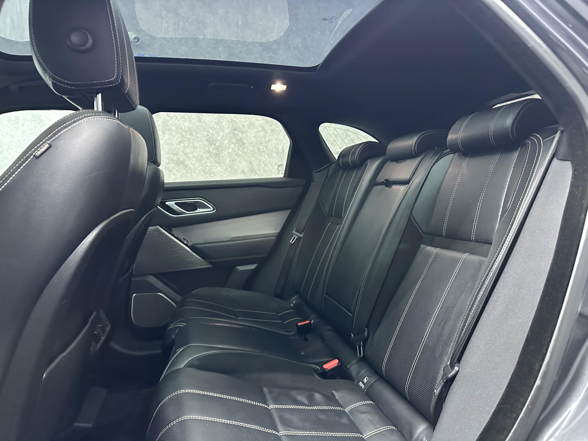 Land Rover Range Rover Velar view 3