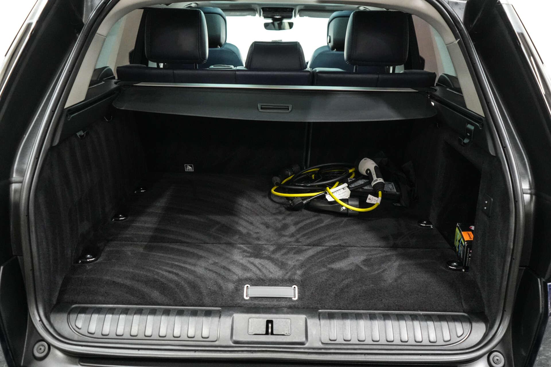 Land Rover Range Rover Sport view 9