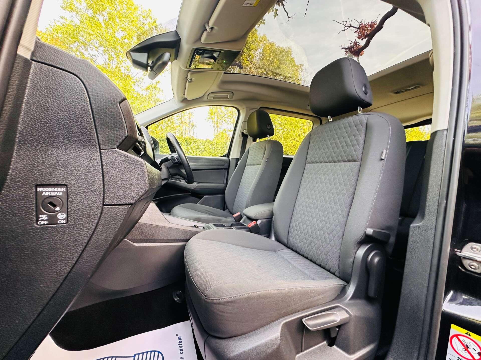 Volkswagen Caddy Maxi view 10