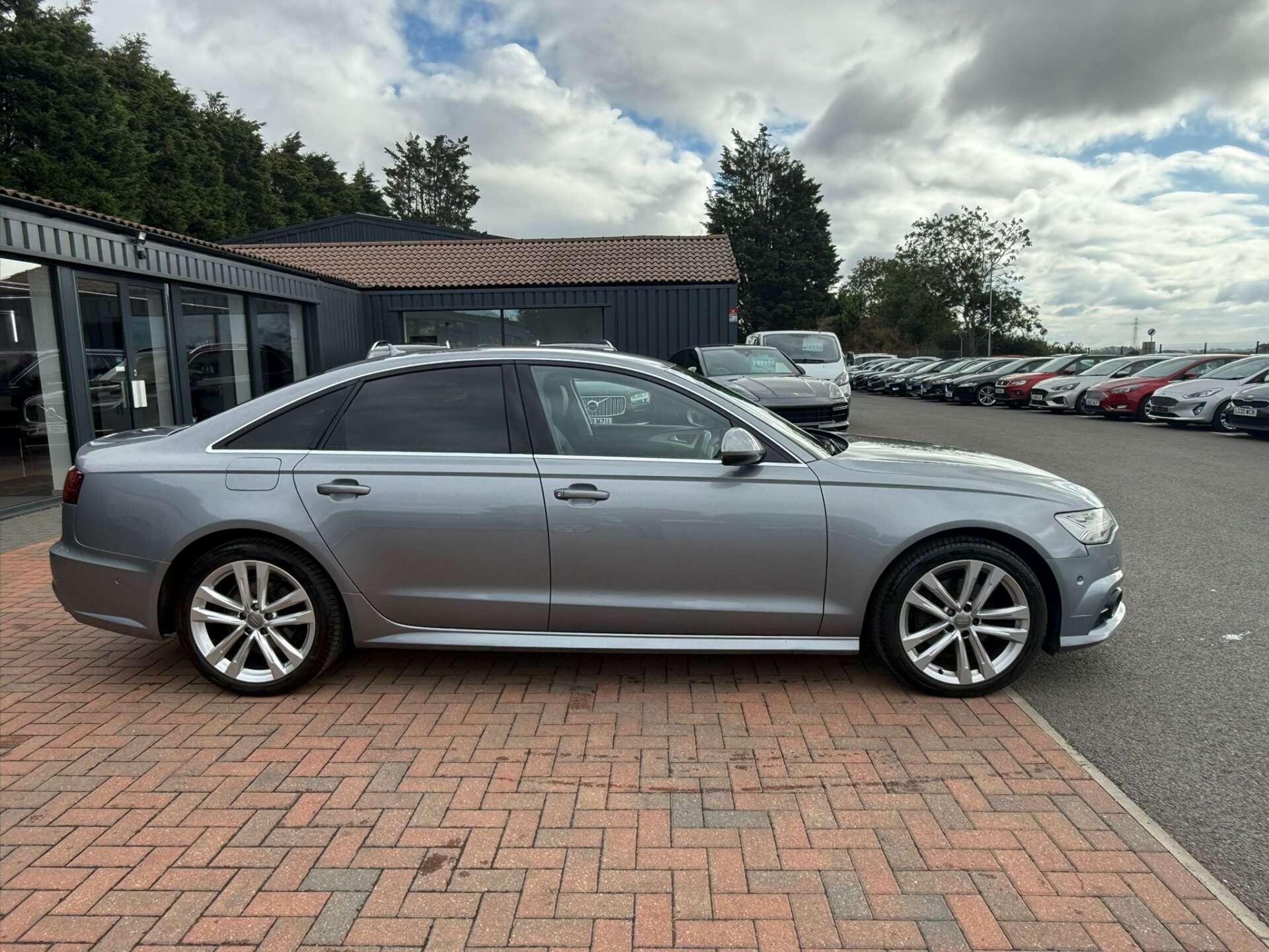 Audi A6 view 10