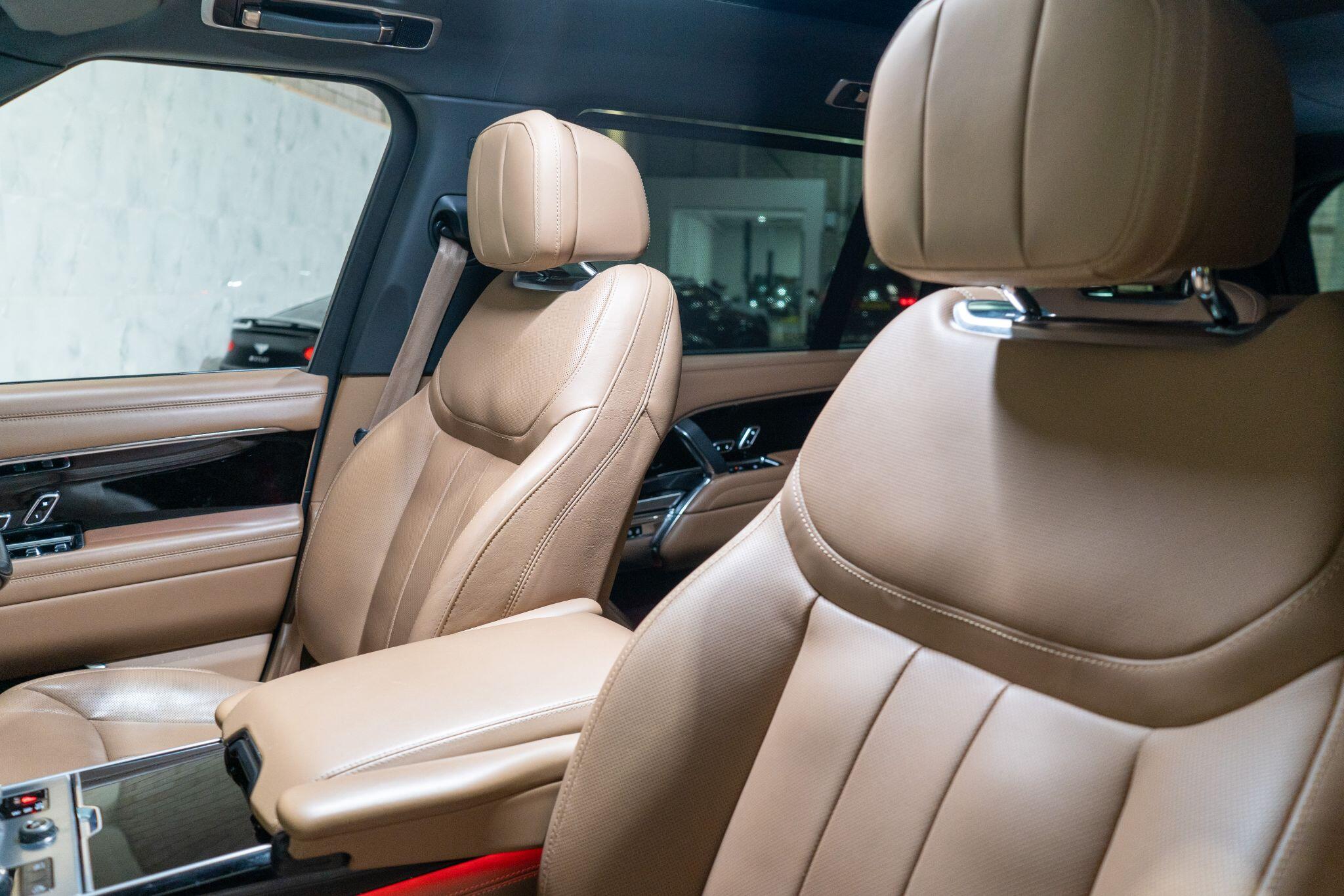 Land Rover Range Rover view 42