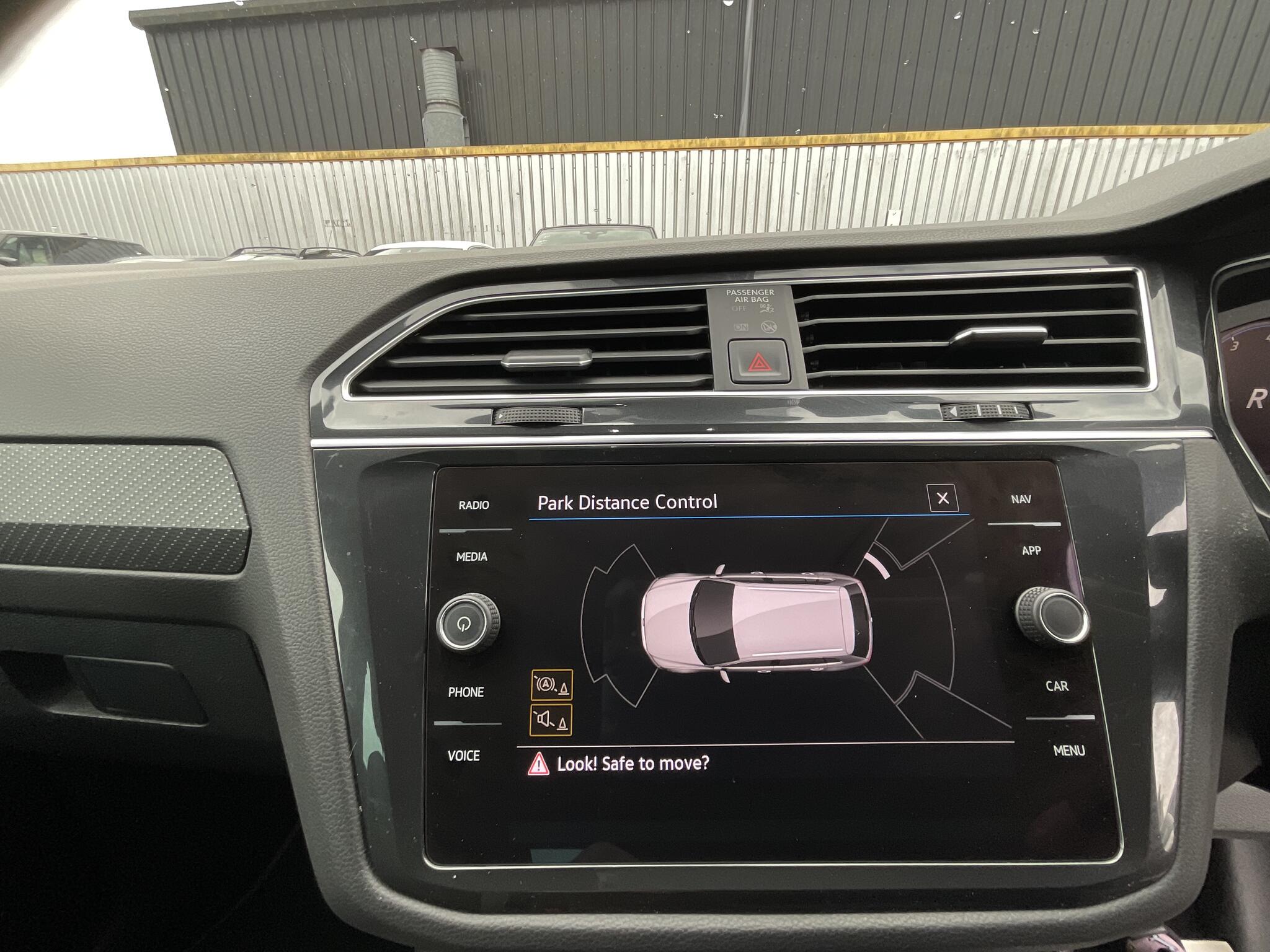 Volkswagen Tiguan view 30
