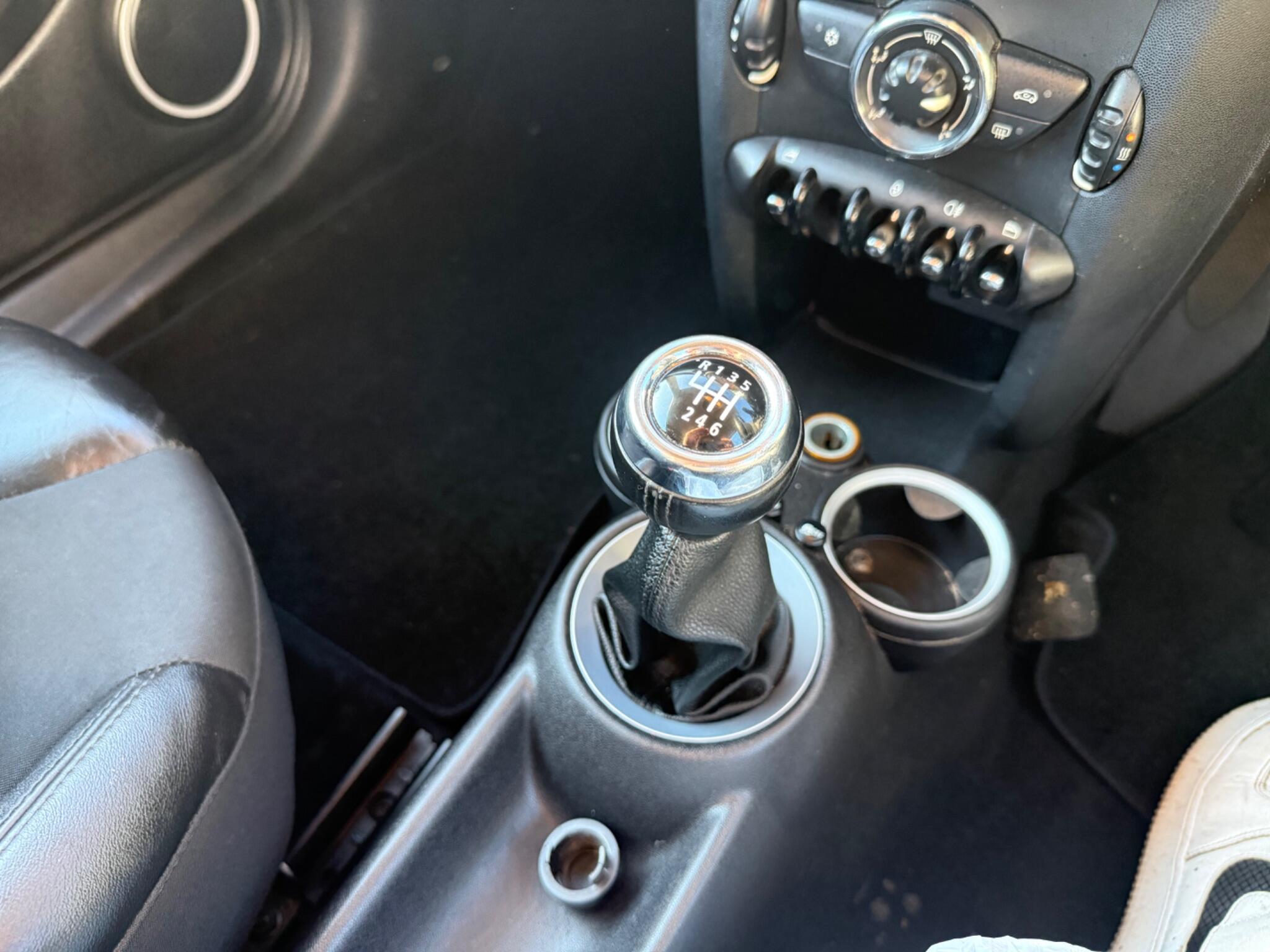 Mini Cooper view 3