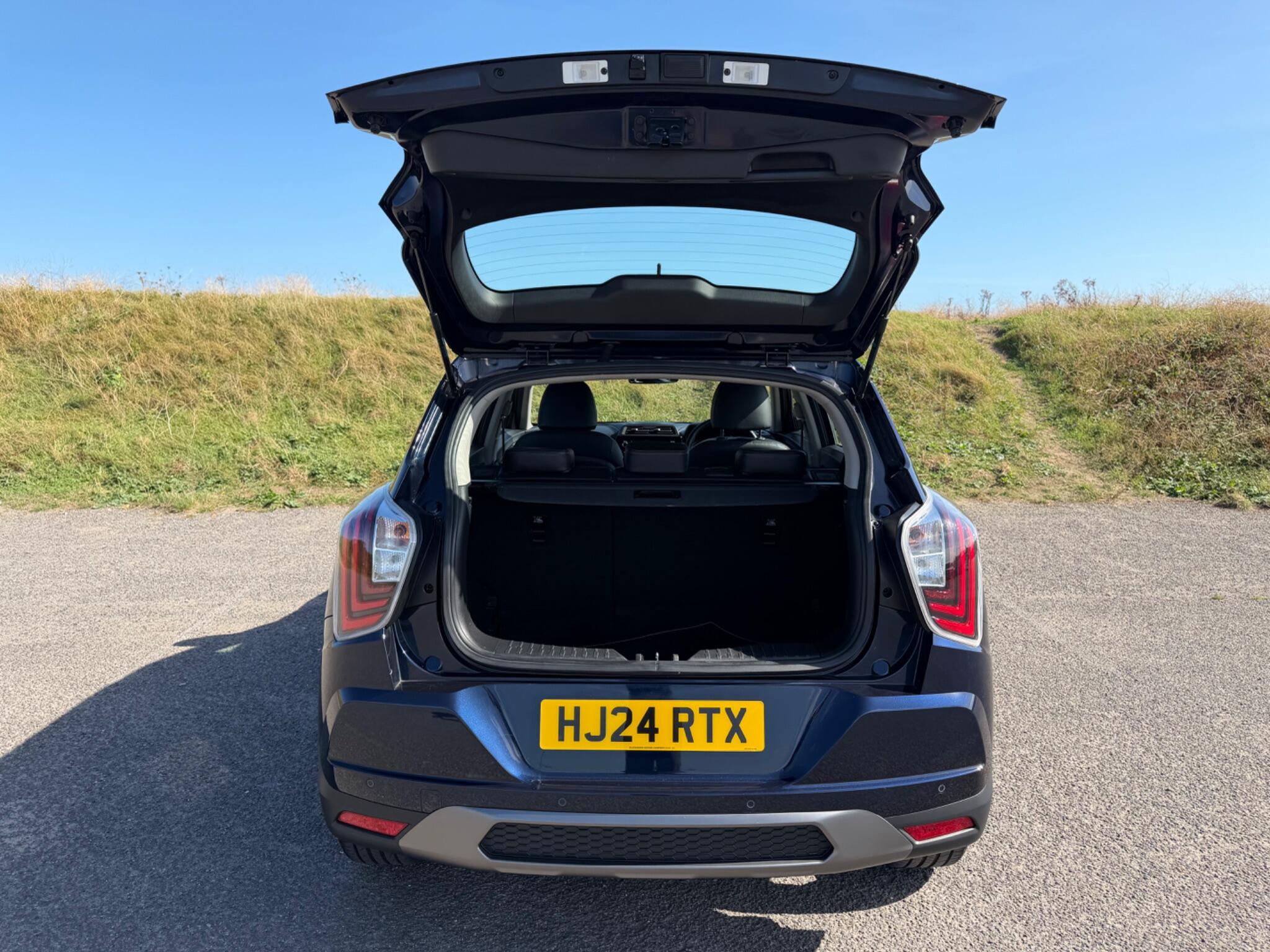 KGM Tivoli view 47