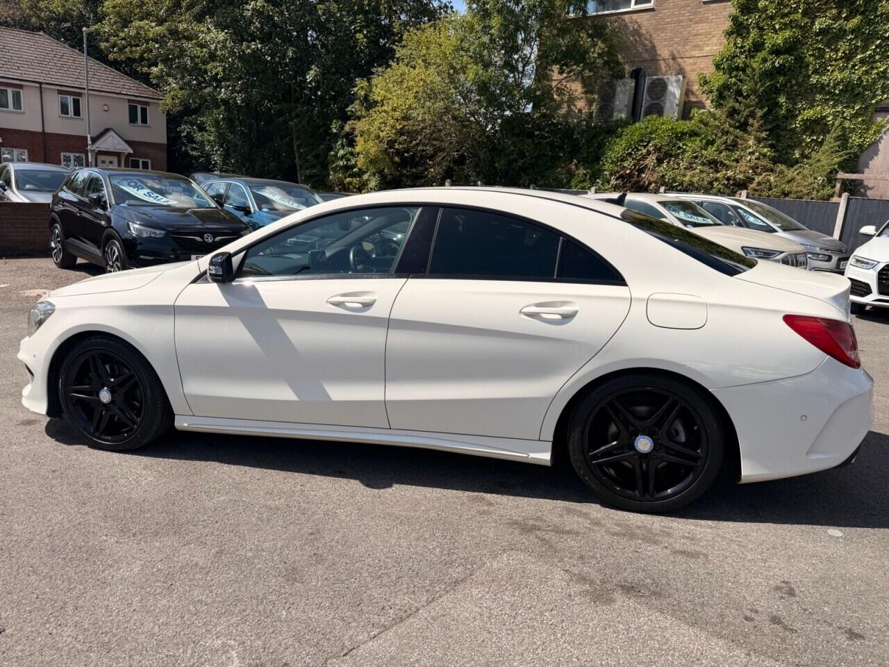 Mercedes-Benz Cla view 14