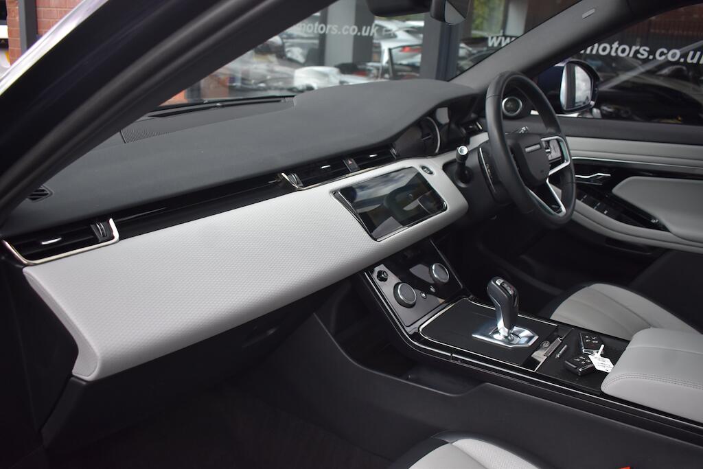 Land Rover Range Rover Evoque view 38