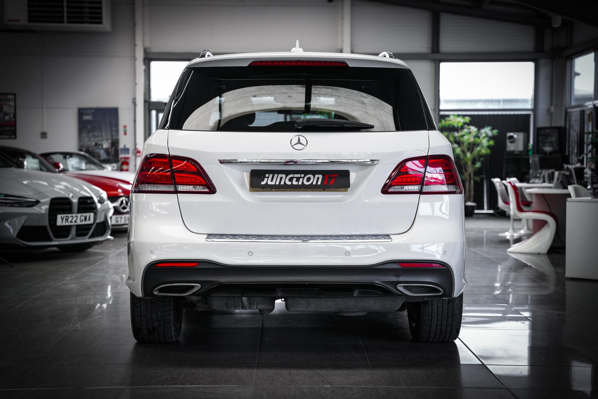 Mercedes-Benz GLE view 15
