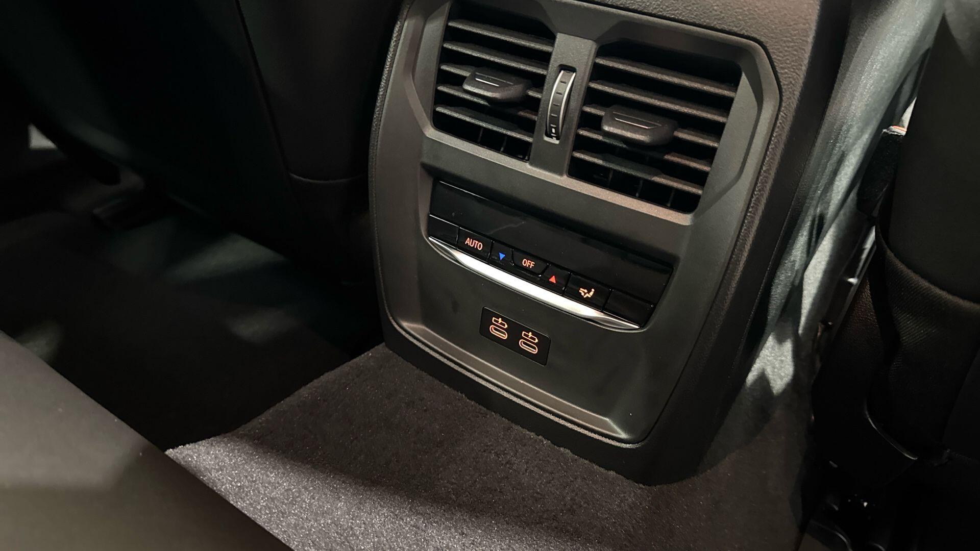 BMW I4 view 28