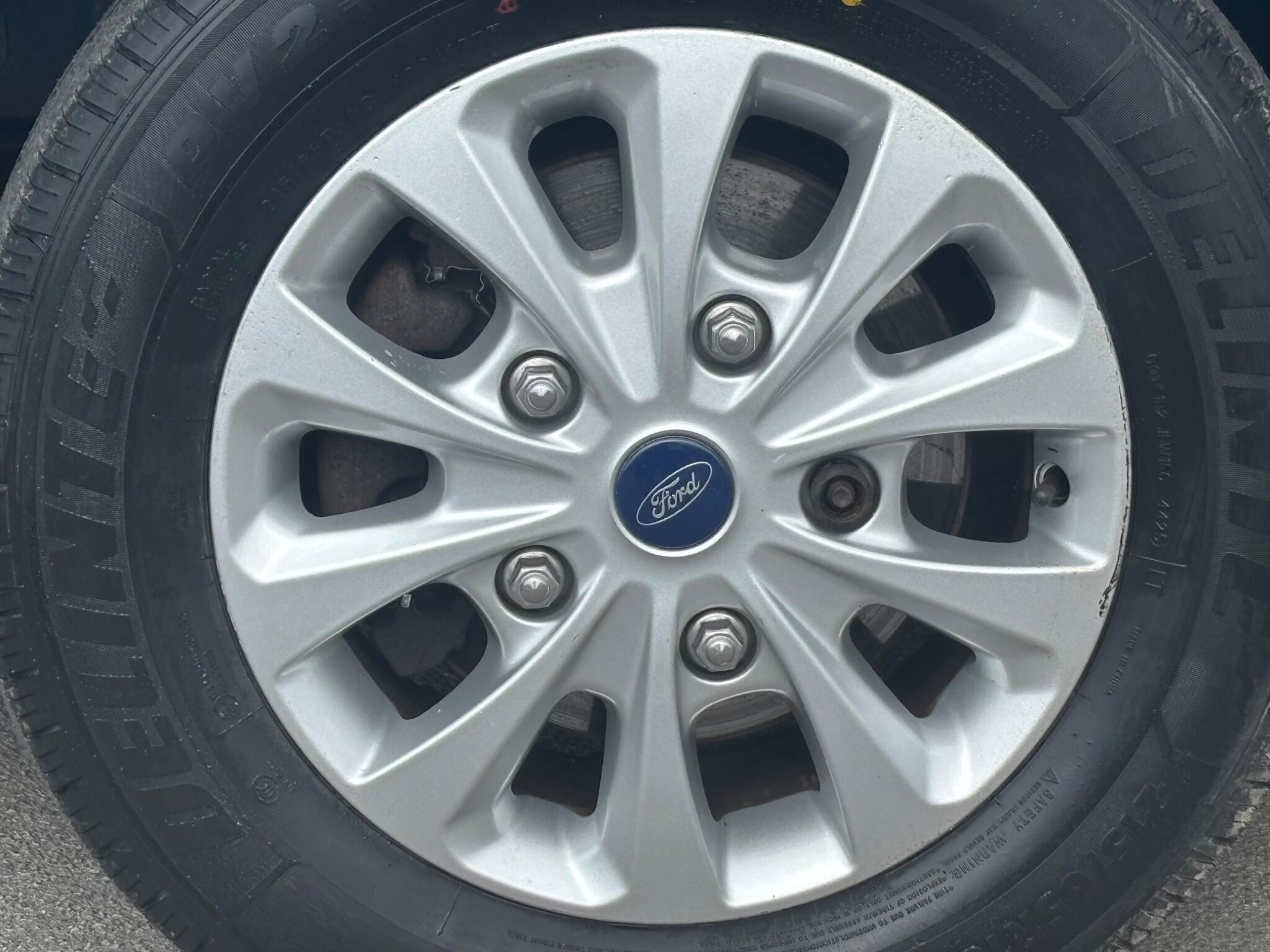 Ford Transit Custom view 11