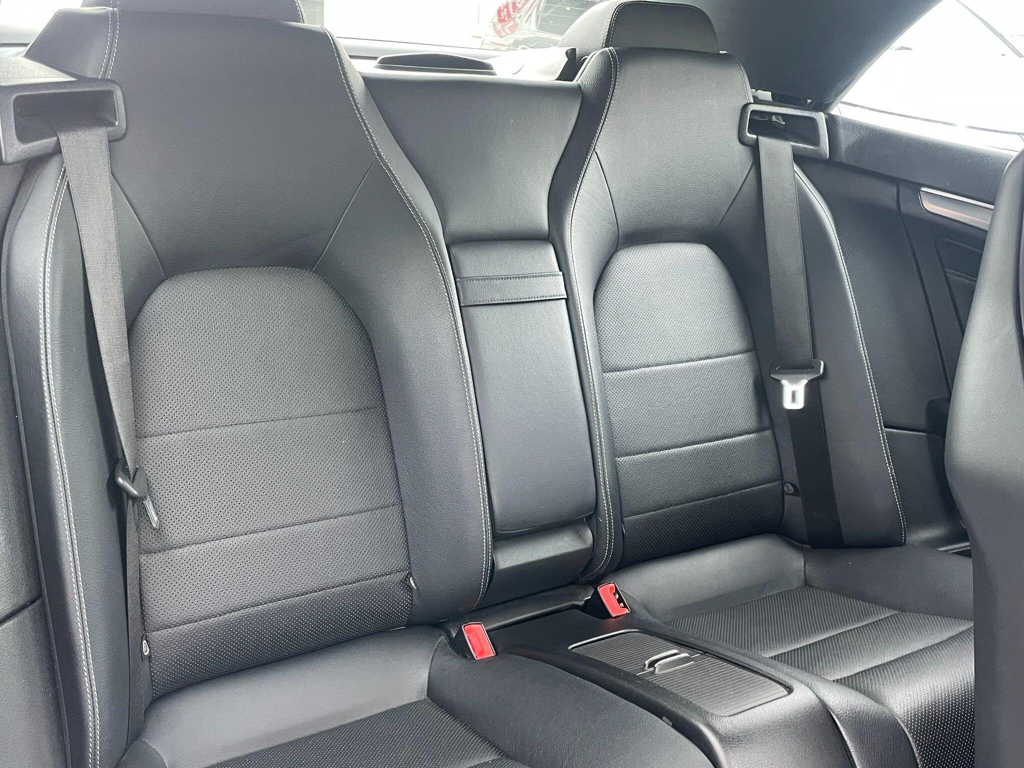 Mercedes-Benz E-Class view 22
