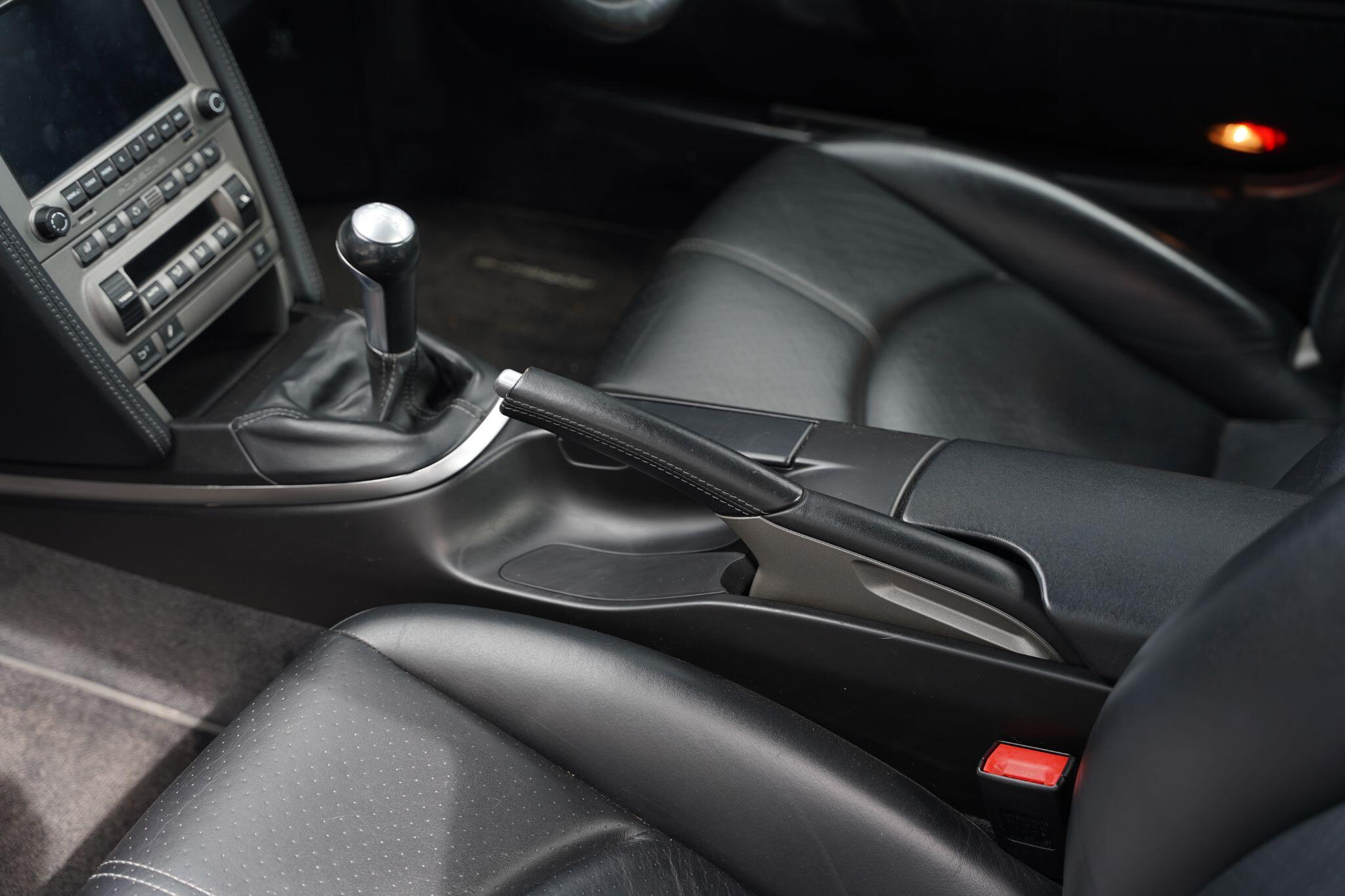 Porsche 911 view 78