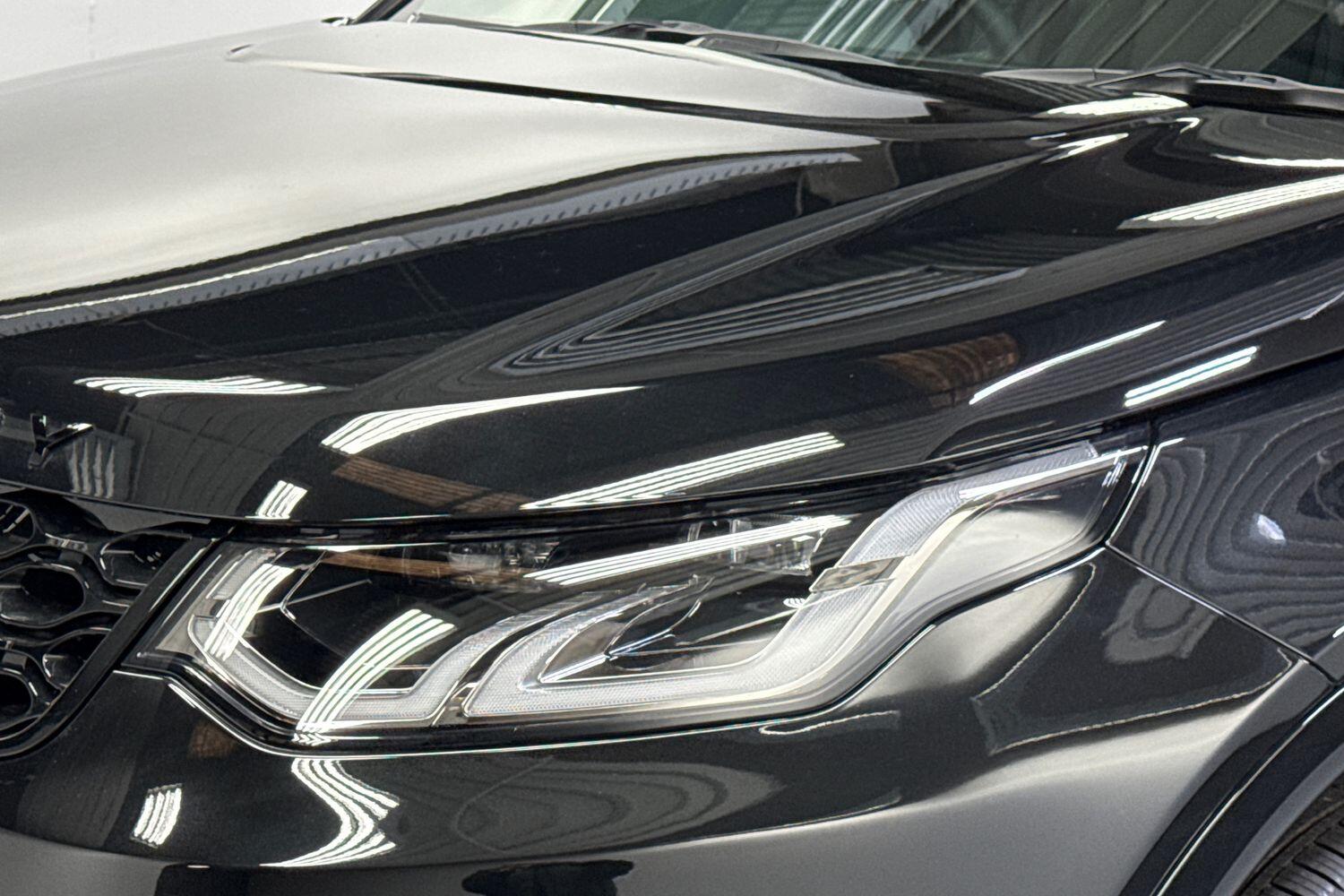 Land Rover Discovery Sport view 29