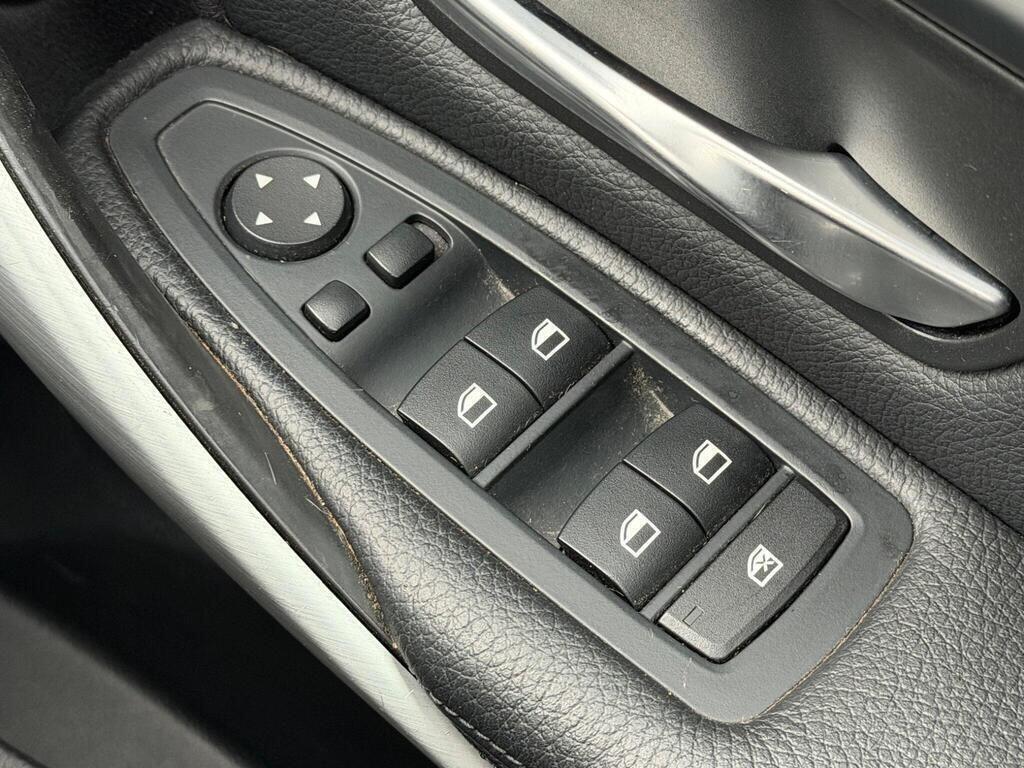 BMW 3 Series view 54