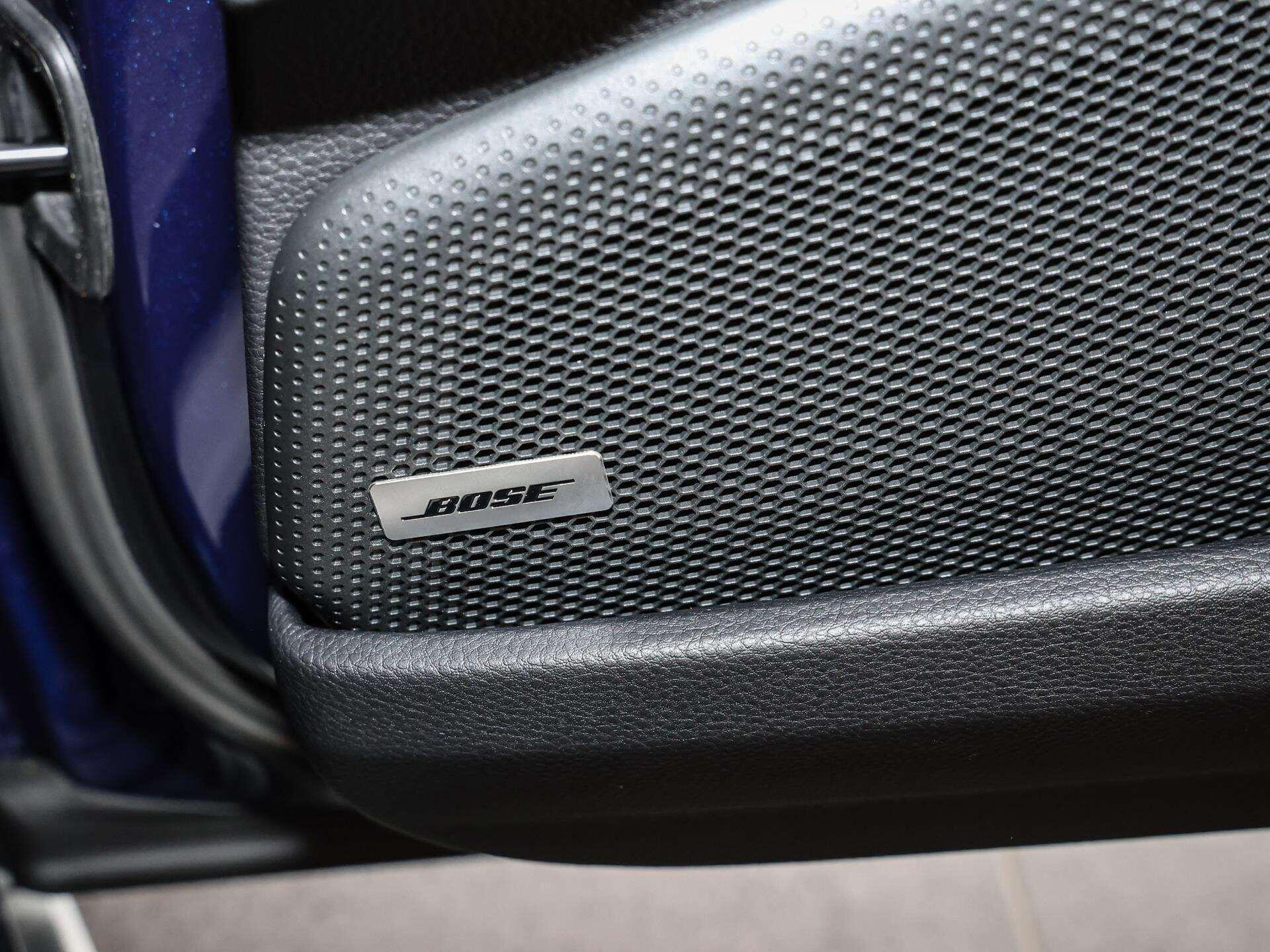 Porsche Panamera view 25