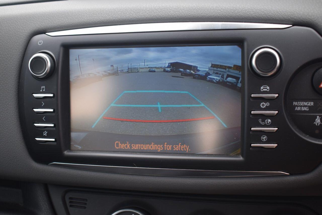 Toyota Yaris view 4