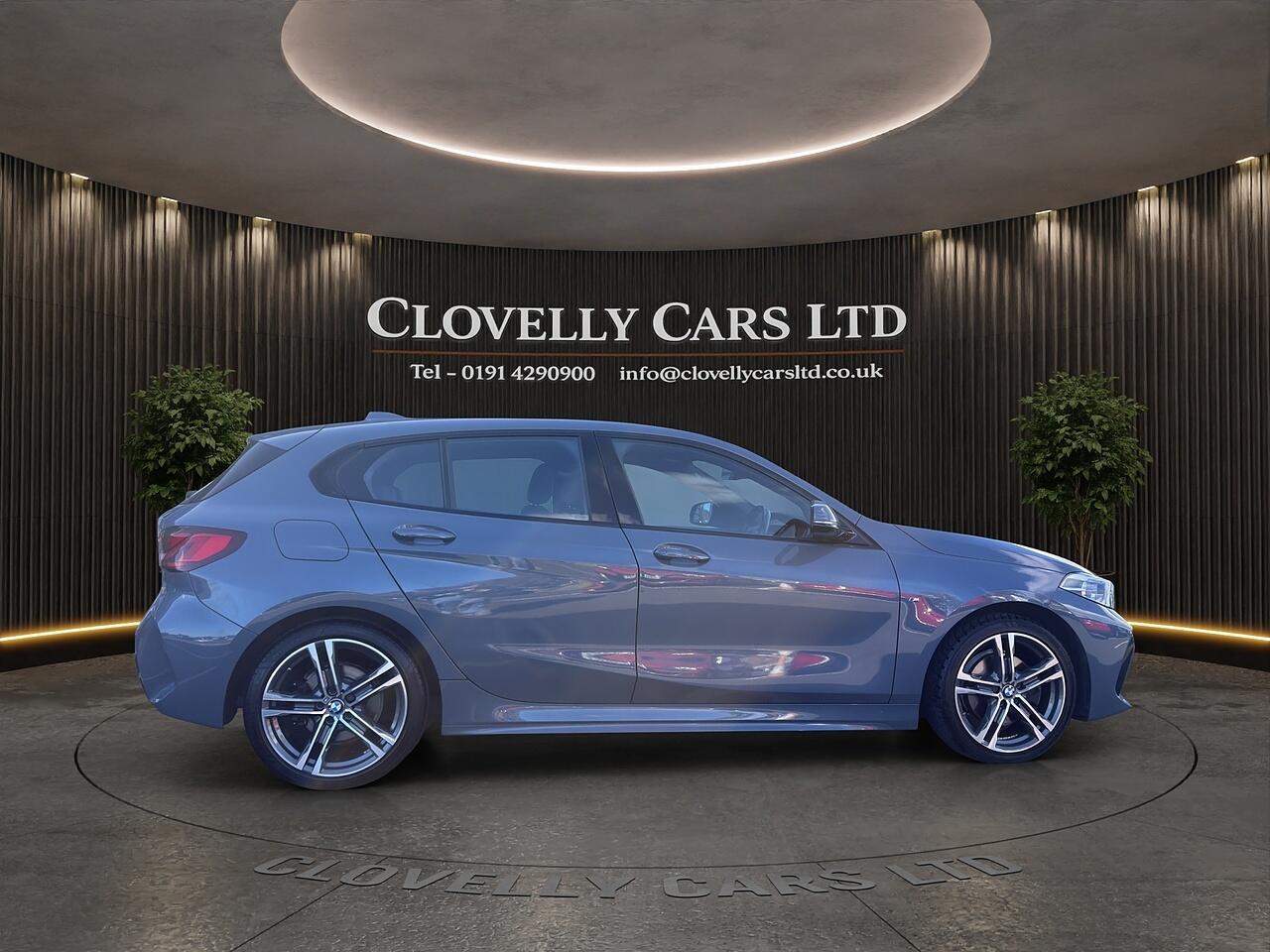 BMW 1 Series view 18