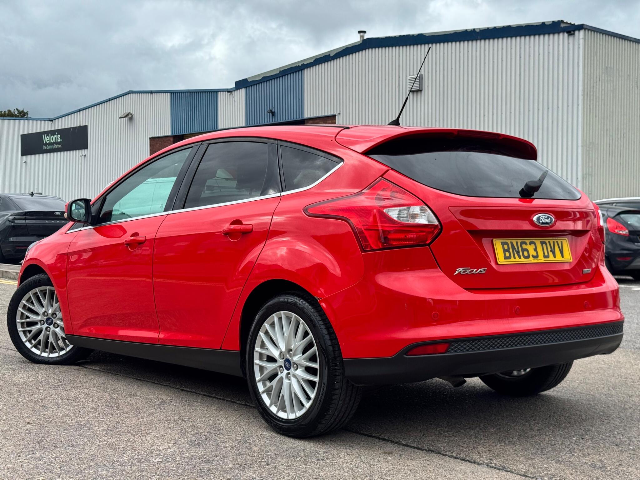 Ford Focus view 8