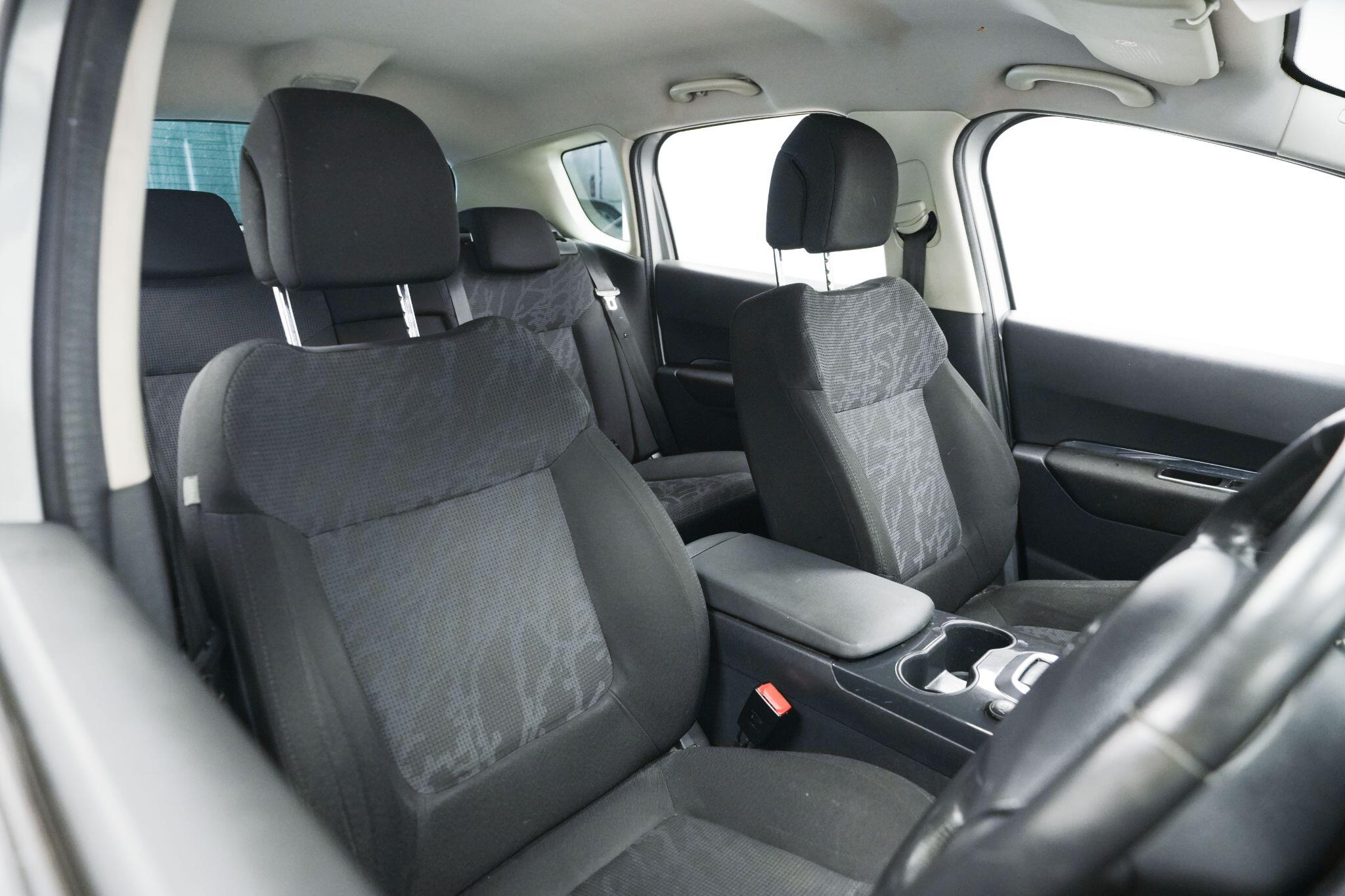 Peugeot 3008 view 11