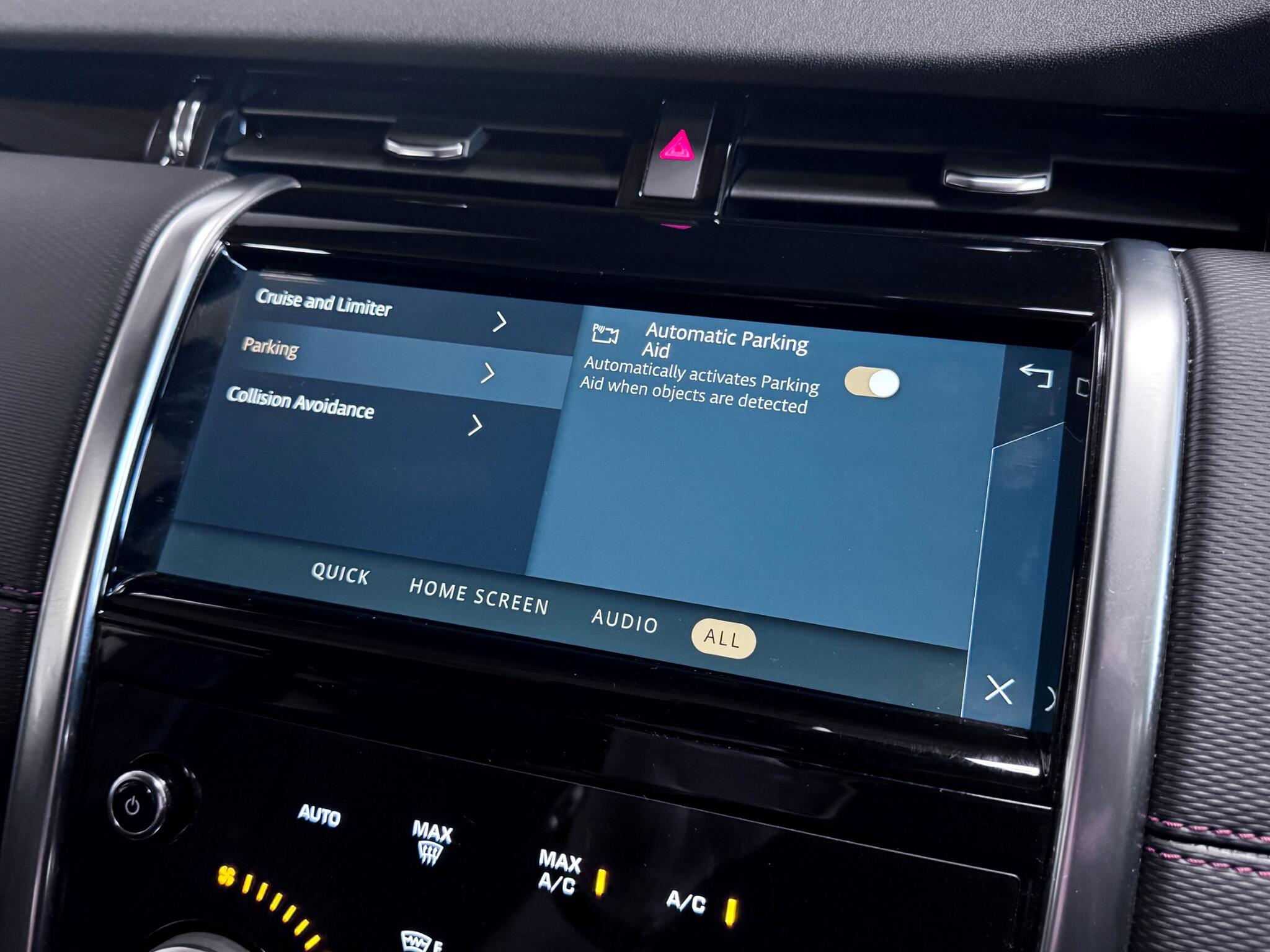 Land Rover Discovery Sport view 71
