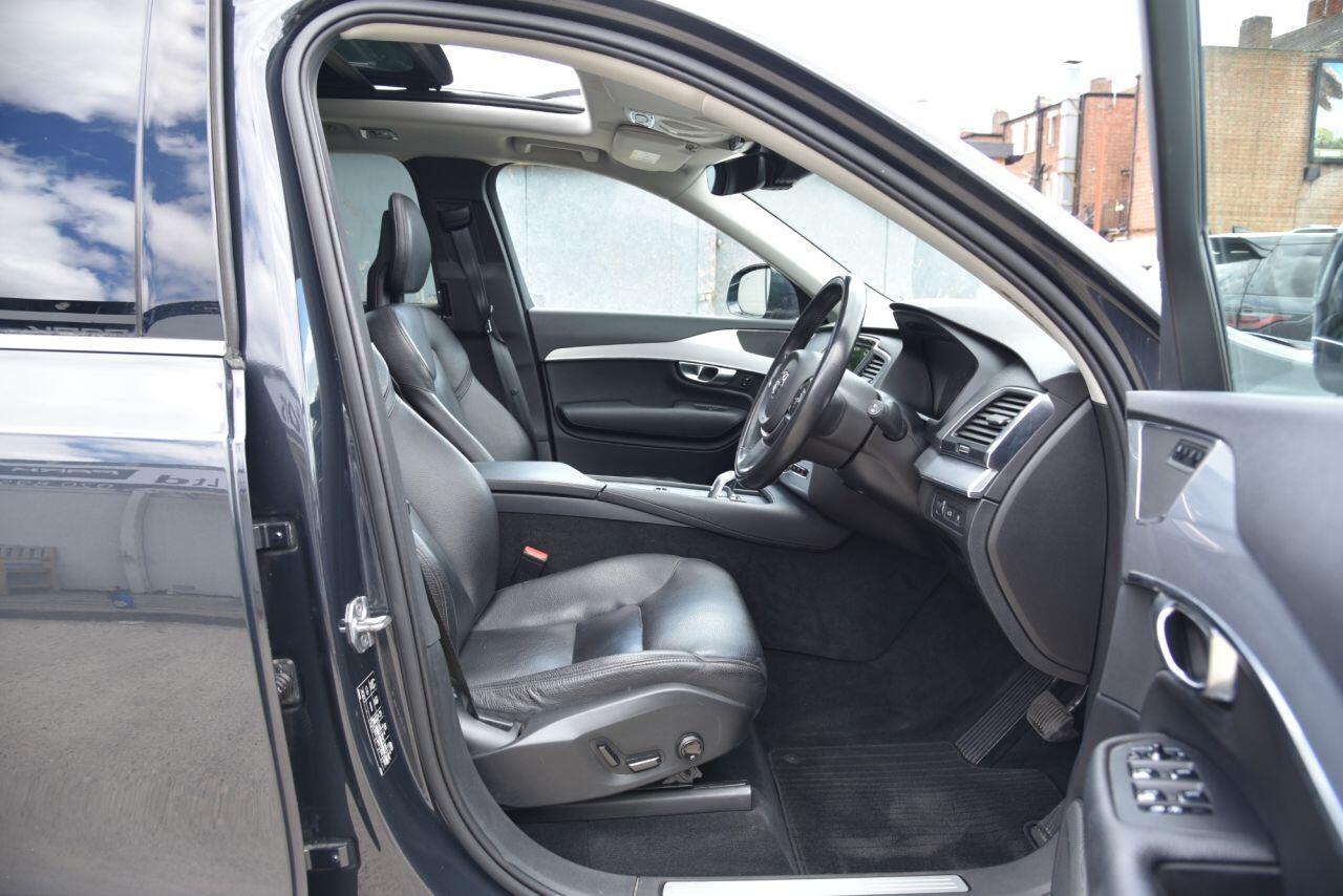 Volvo XC90 view 23