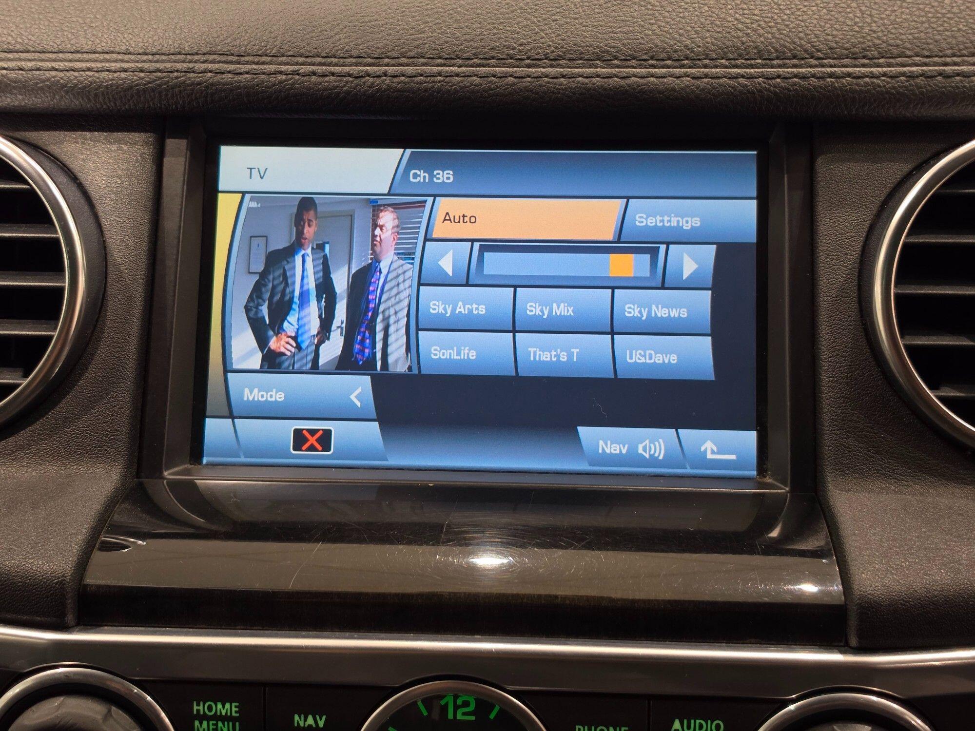 Land Rover Discovery view 115