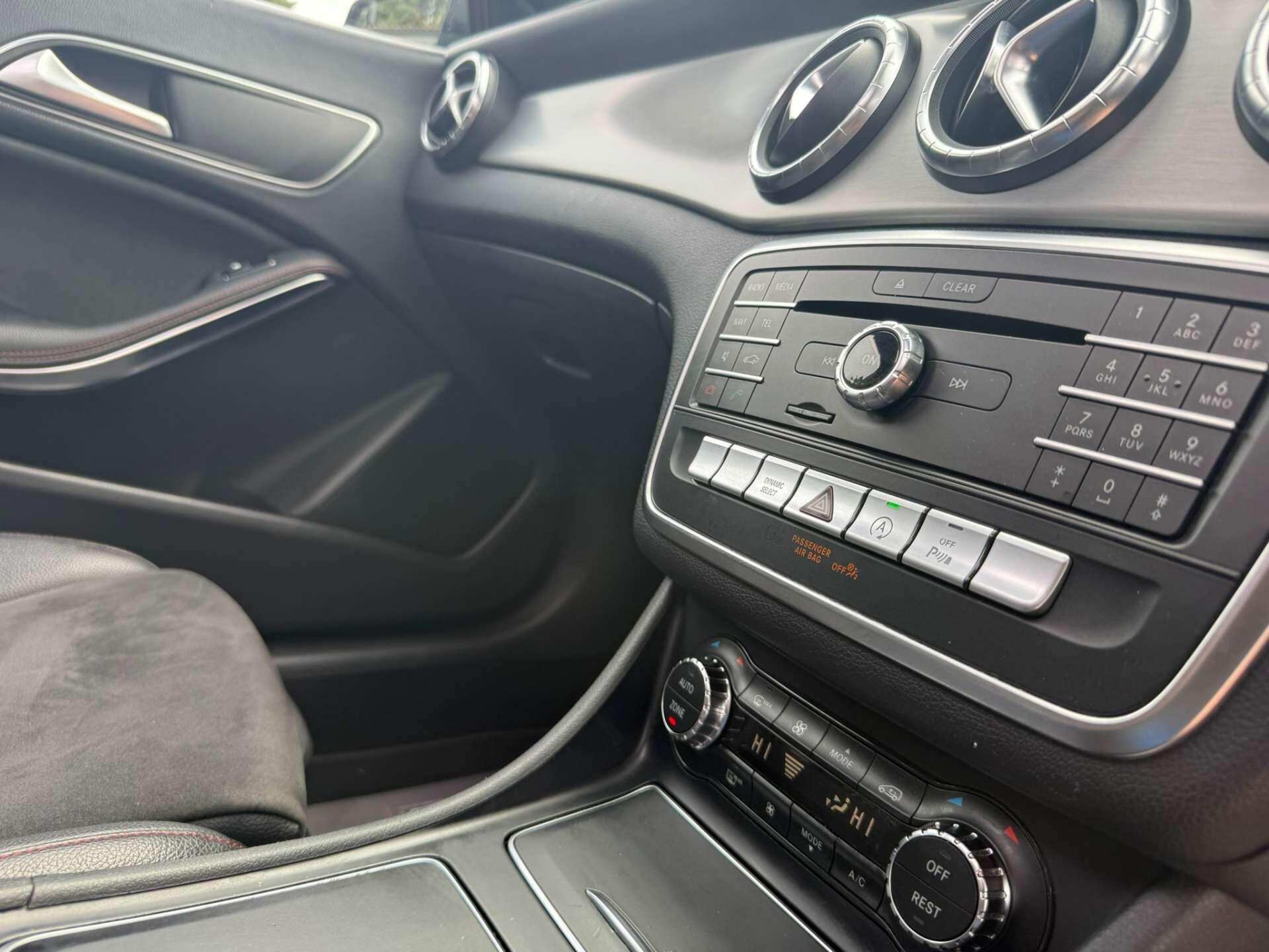 Mercedes-Benz Cla view 30