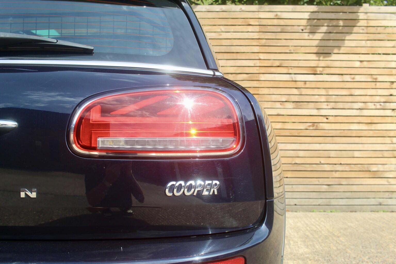 Mini Clubman view 32