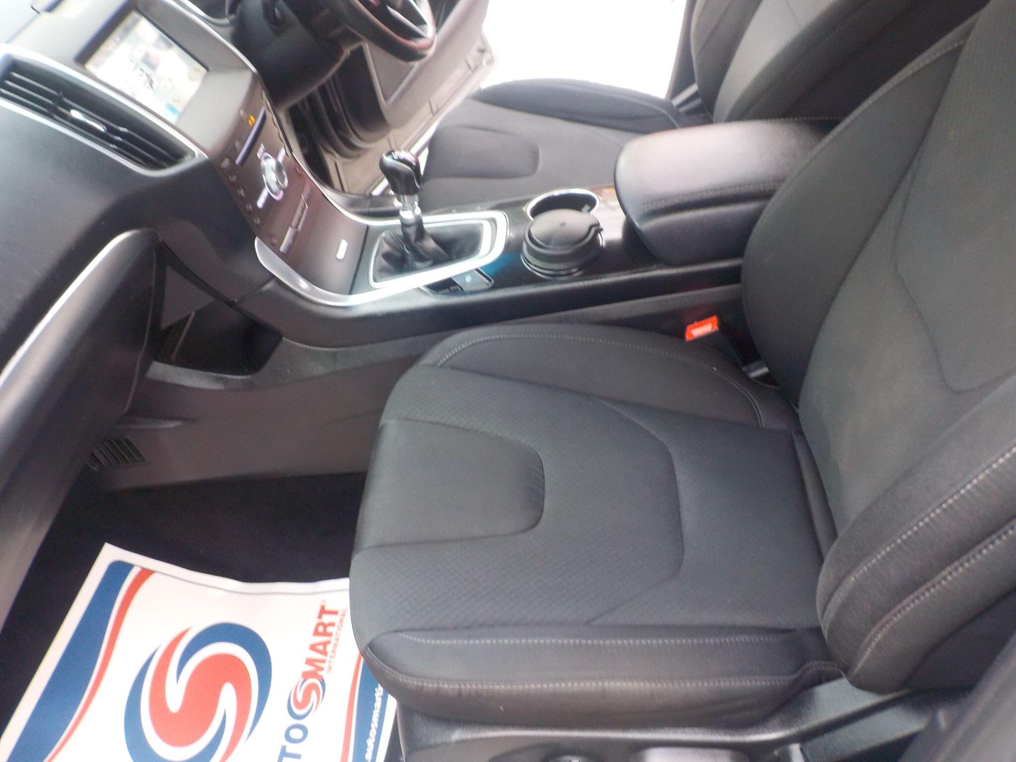 Ford Edge 2.0 TDCi Titanium AWD Euro 6 (s/s) 5dr